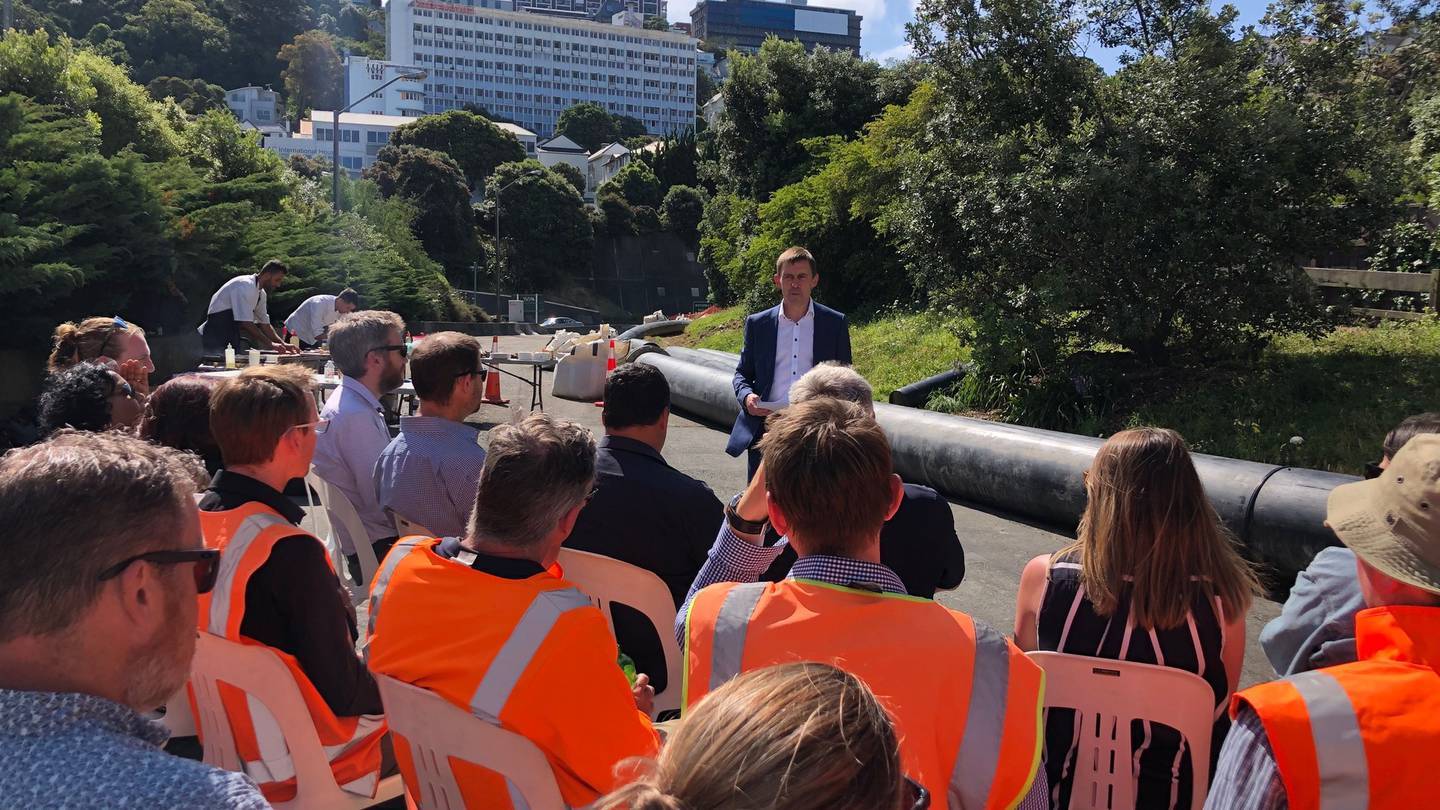 Mayor Andy Foster addressing those working on a new pipeline underneath Willis St after a wastewater tunnel collapsed. Photo / Georgina Campbell