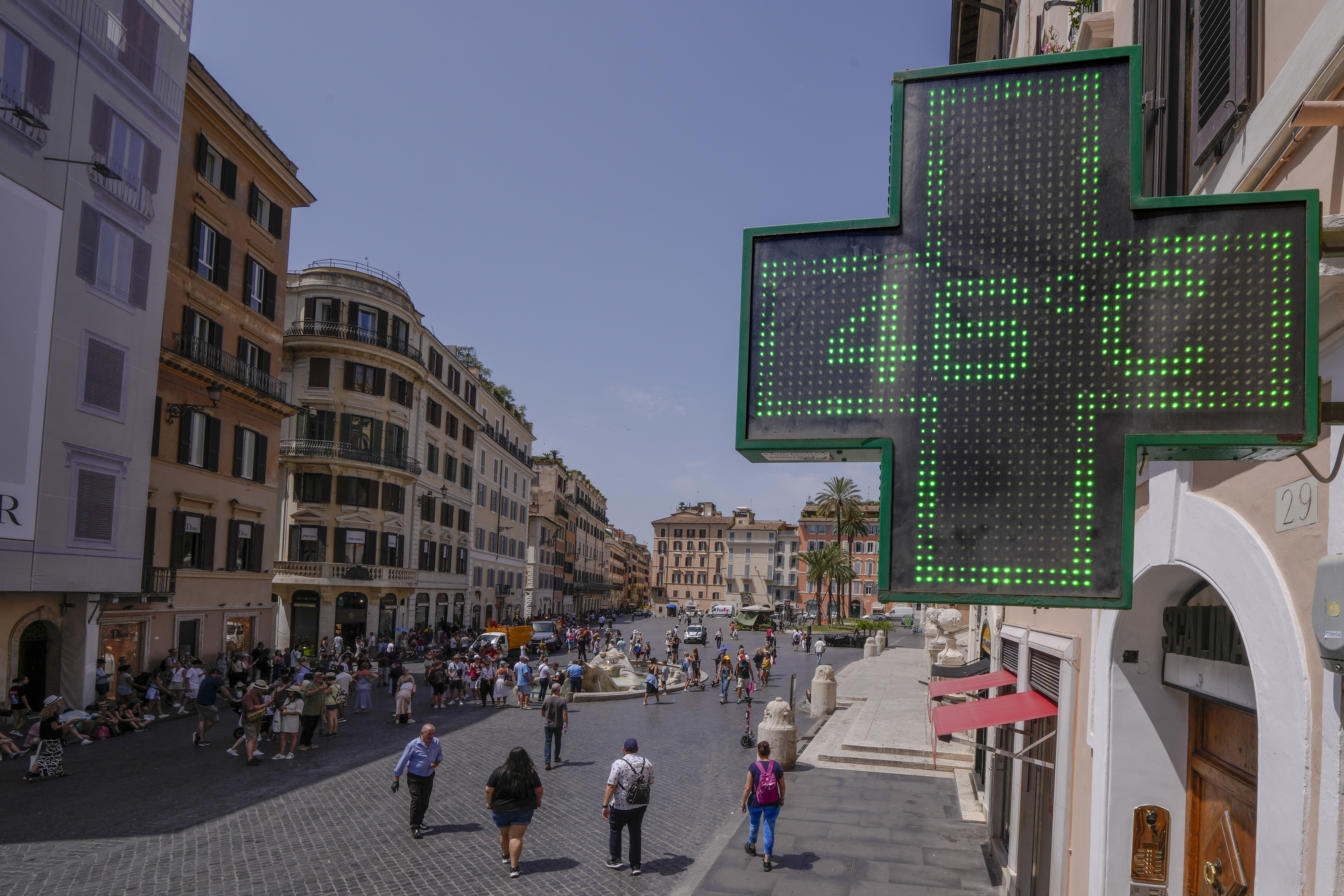 Temperatures reached 46C in downtown Rome. Photo / AP