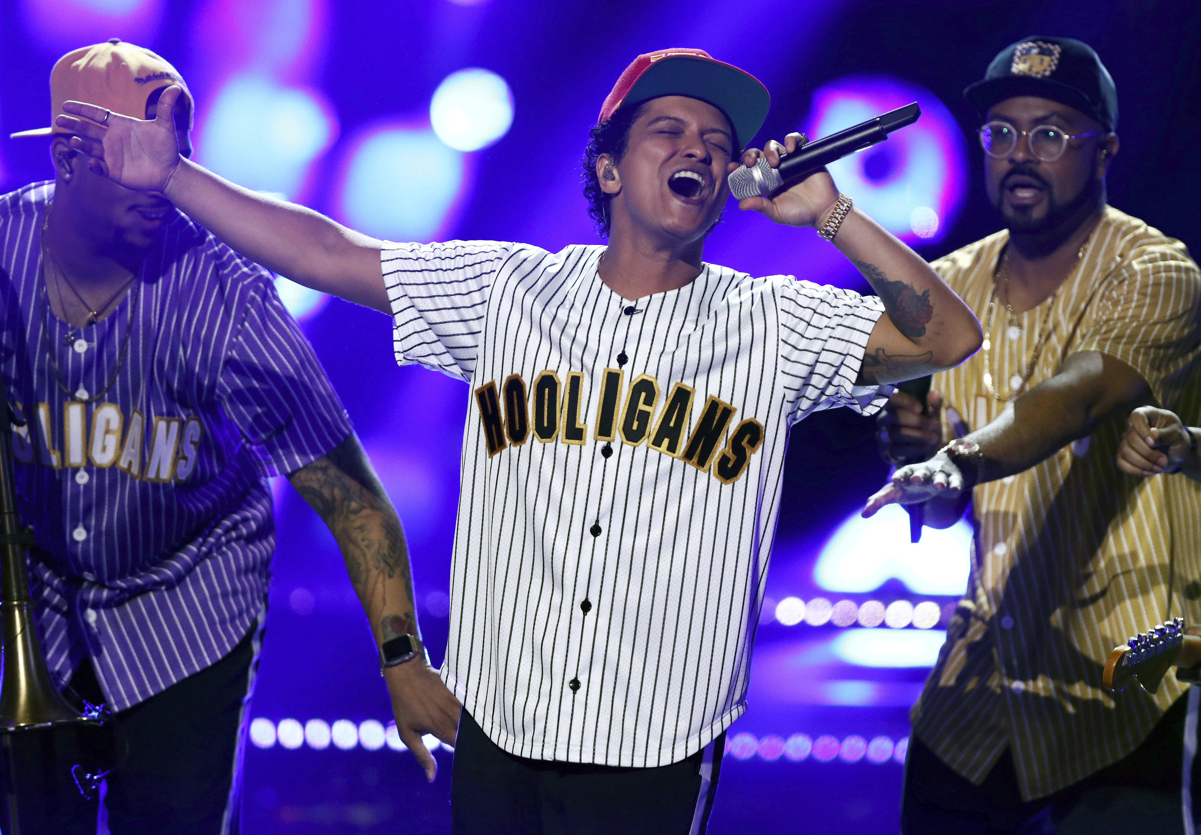 Bruno Mars Says He Was Kicked Out Of High School Band – Platinummics