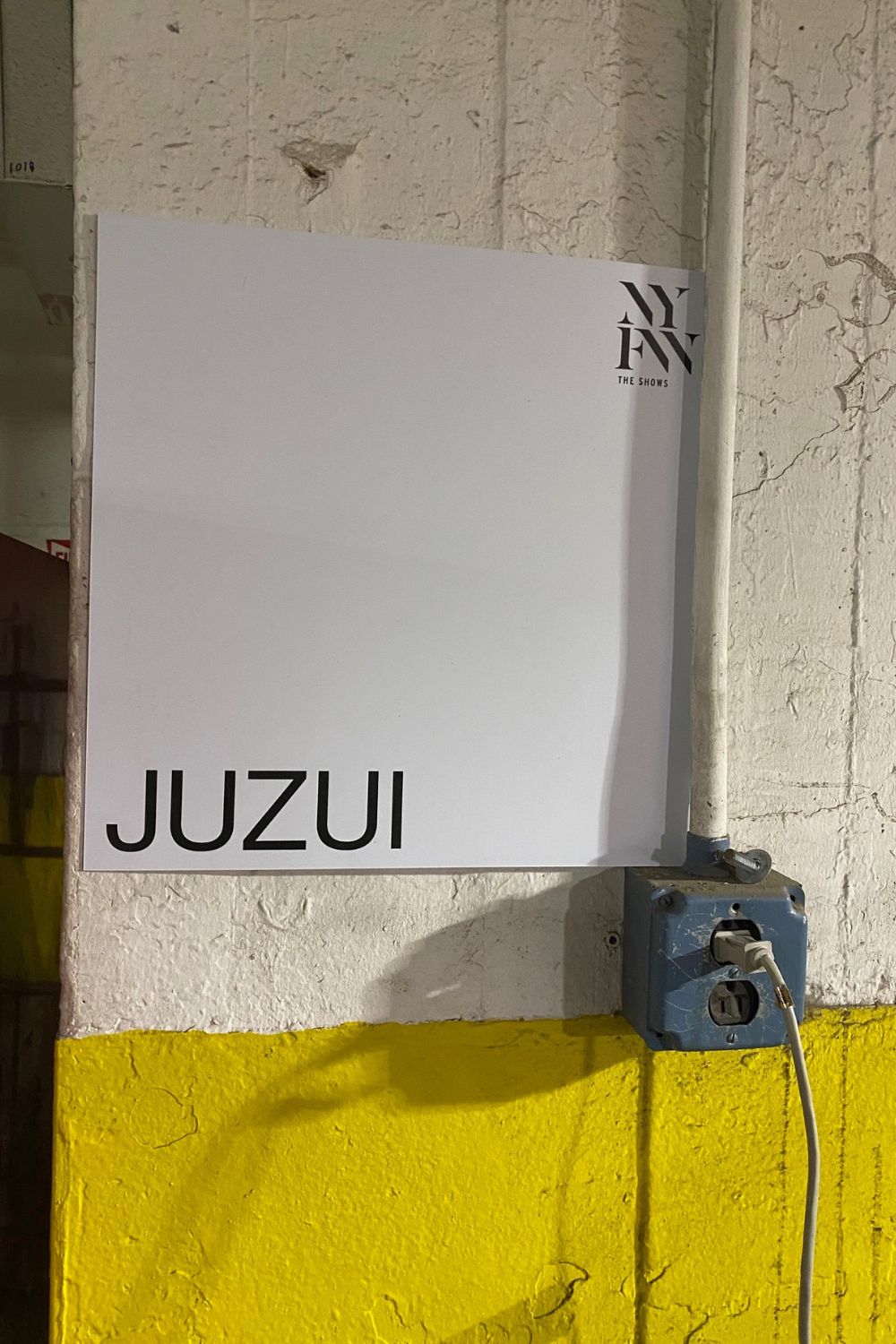 Up and at 'em, Michael arrives bright and early for the Juzui show. 