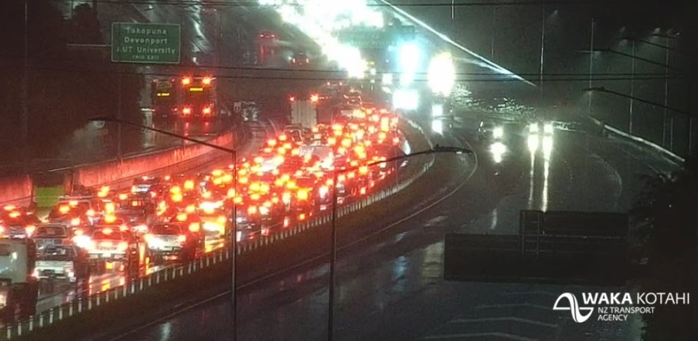 Flooding has closed a section of Auckland's Northern Motorway.