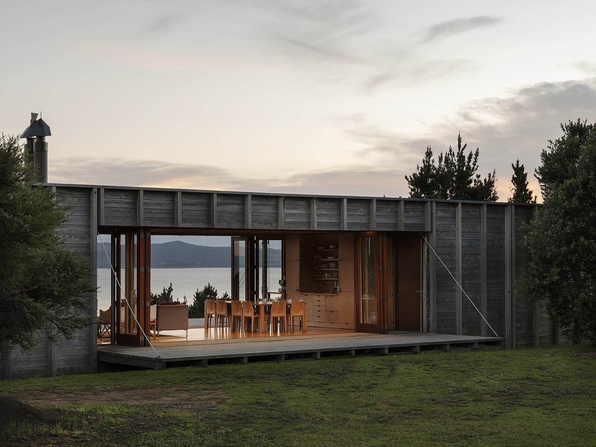Coromandel Bach by Crosson Architects. Photo / Sam Hartnett