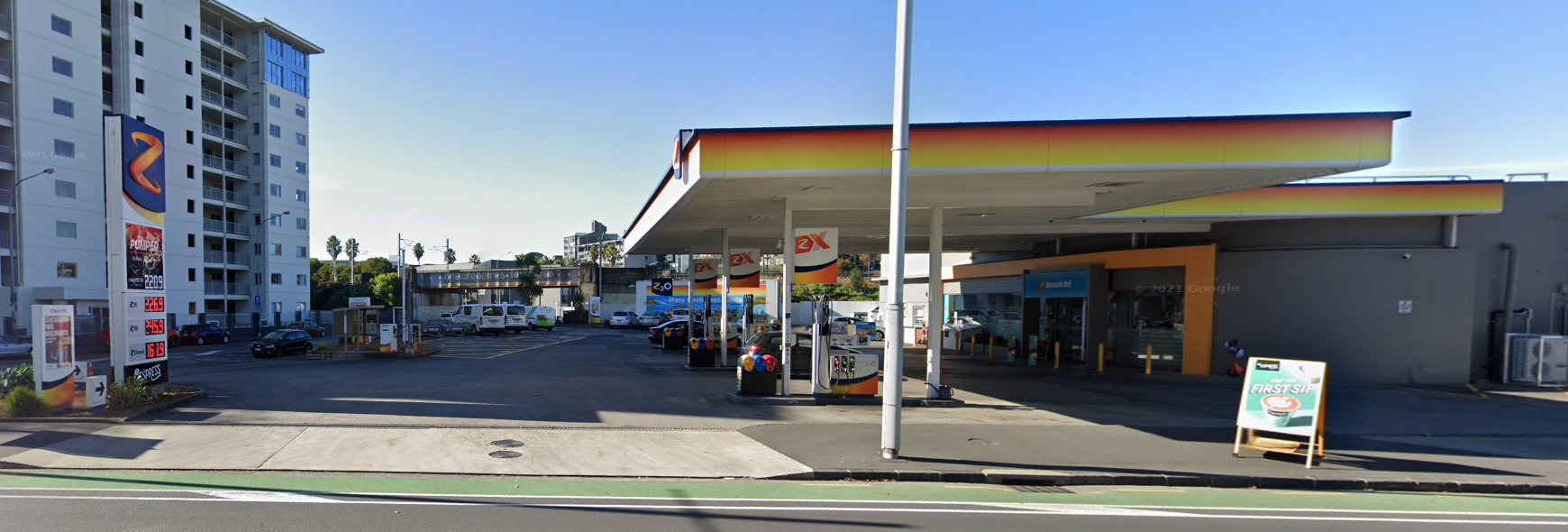 Z Beach Rd has been identified as a location of interest. Photo / Google