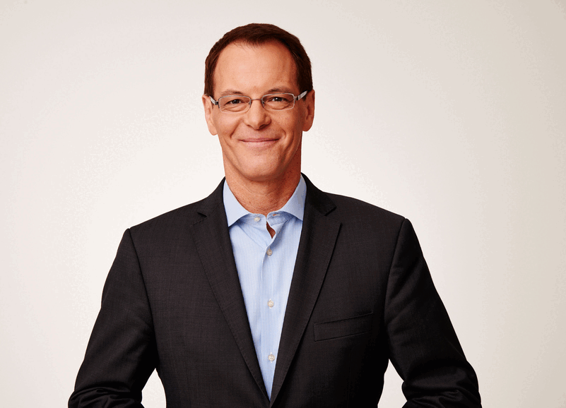 TVNZ 6pm newsreaders Simon Dallow and Melissa Stokes.