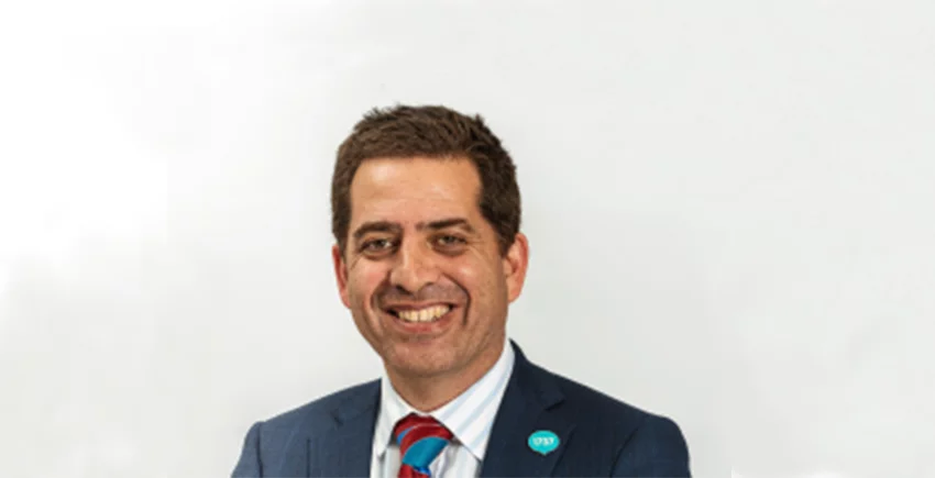 Dr Curtis Walker.