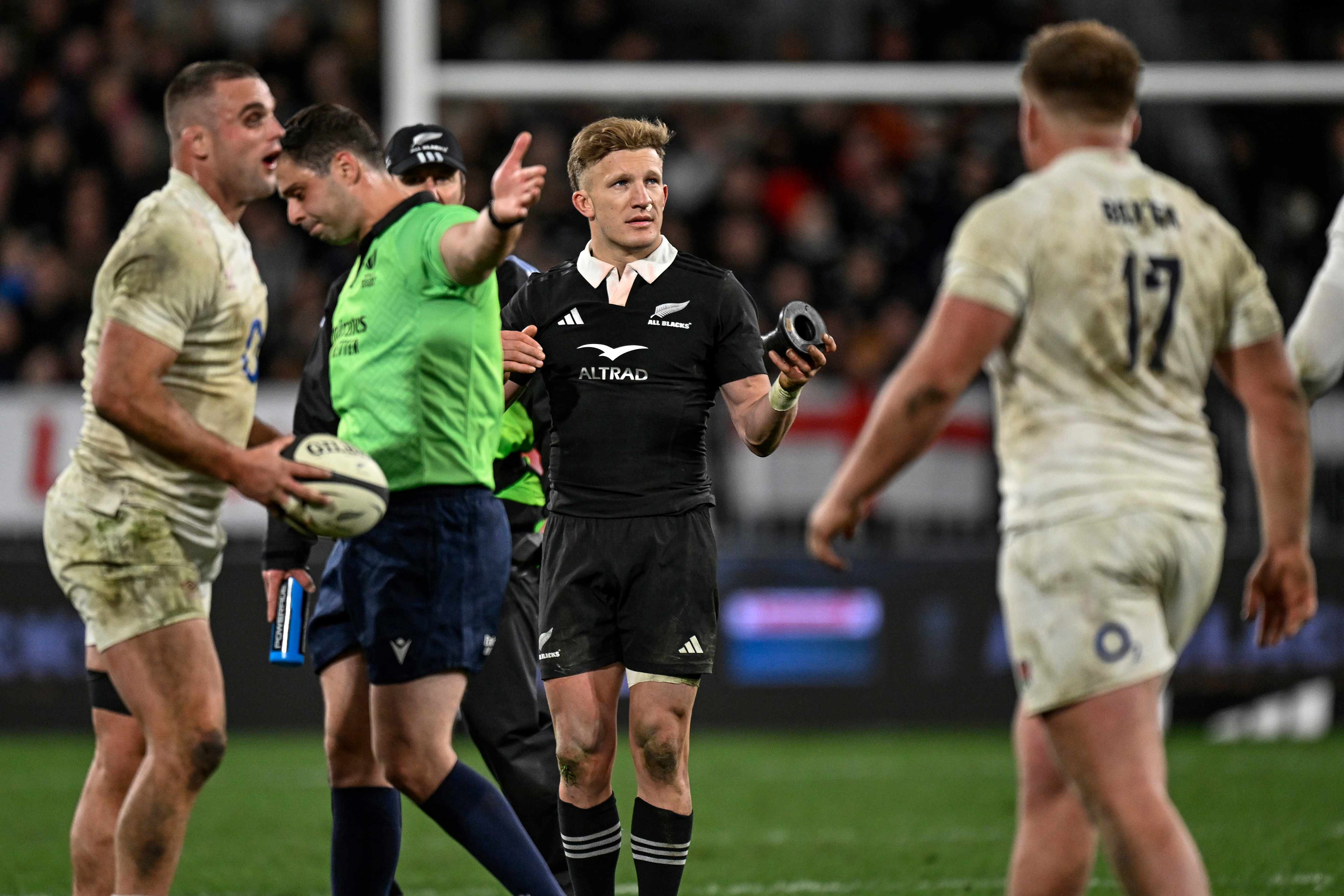 Damian McKenzie had a penalty attempt wiped away. Photo / Photosport