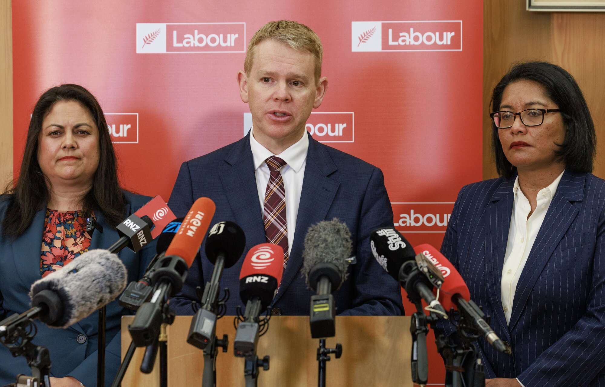 Labour leader Chris Hipkins, flanked by health spokesperson Ayesha Verrall and finance and economy spokesperson Barbara Edmonds. Photo / Mark Mitchell