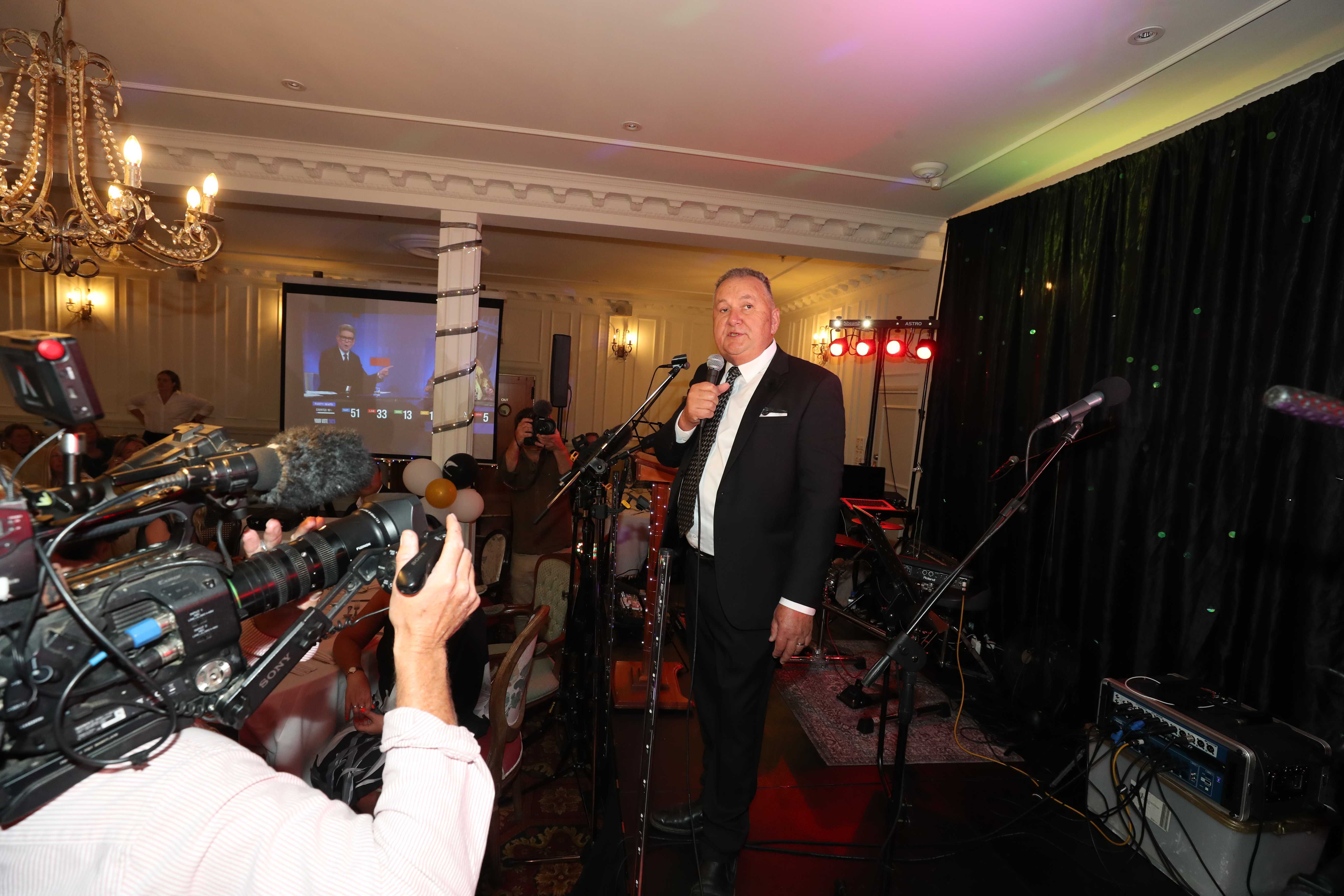 NZ First's Shane Jones says a karakia before dinner is served at The Duke of Marlborough in Russell. Photo / Michael Cunningham