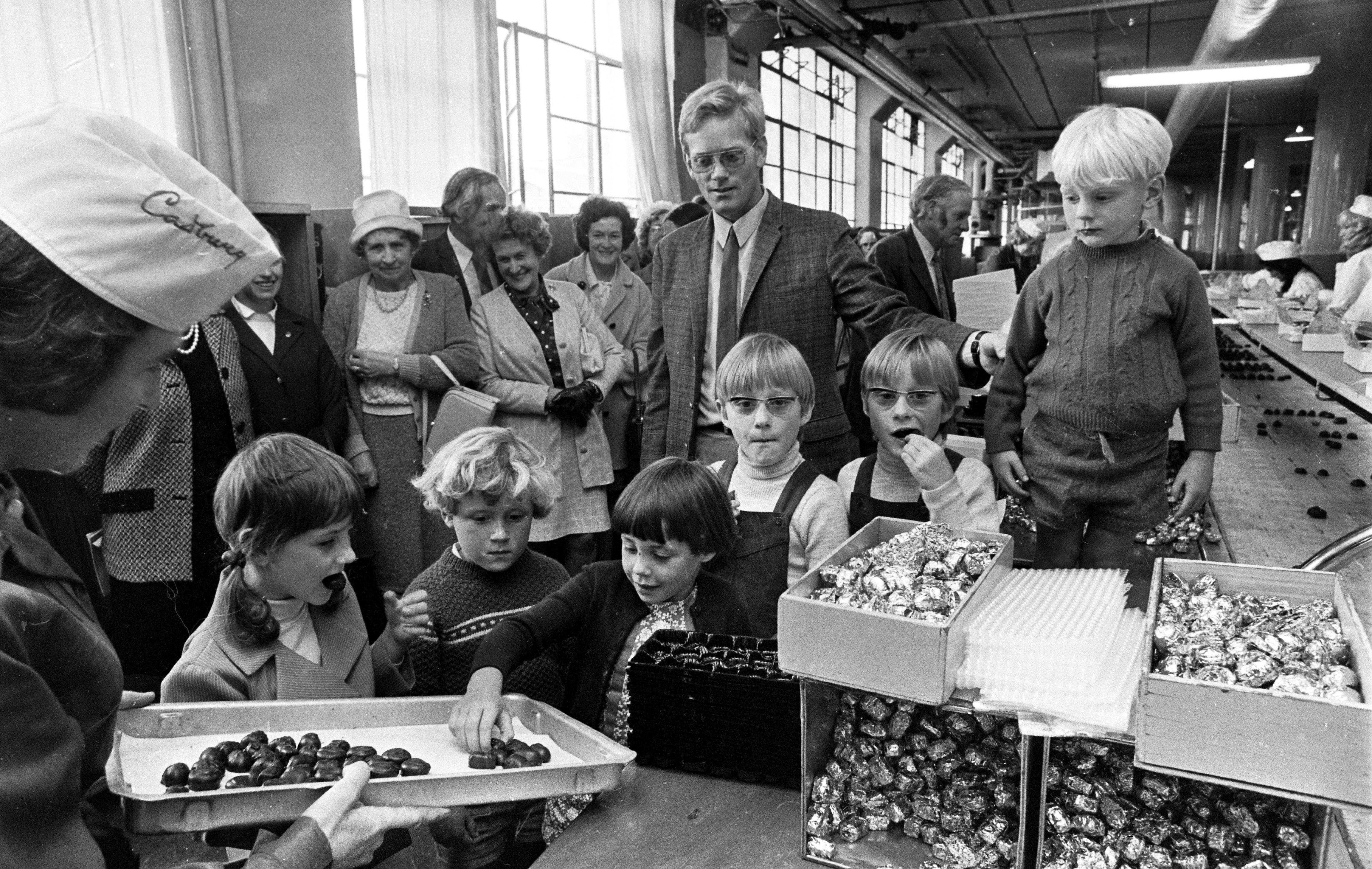 Correspondence school children catch up on the latest methods of chocolate making during a tour of Cadbury Schweppes Hudson's factory in 1973. Photo/supplied