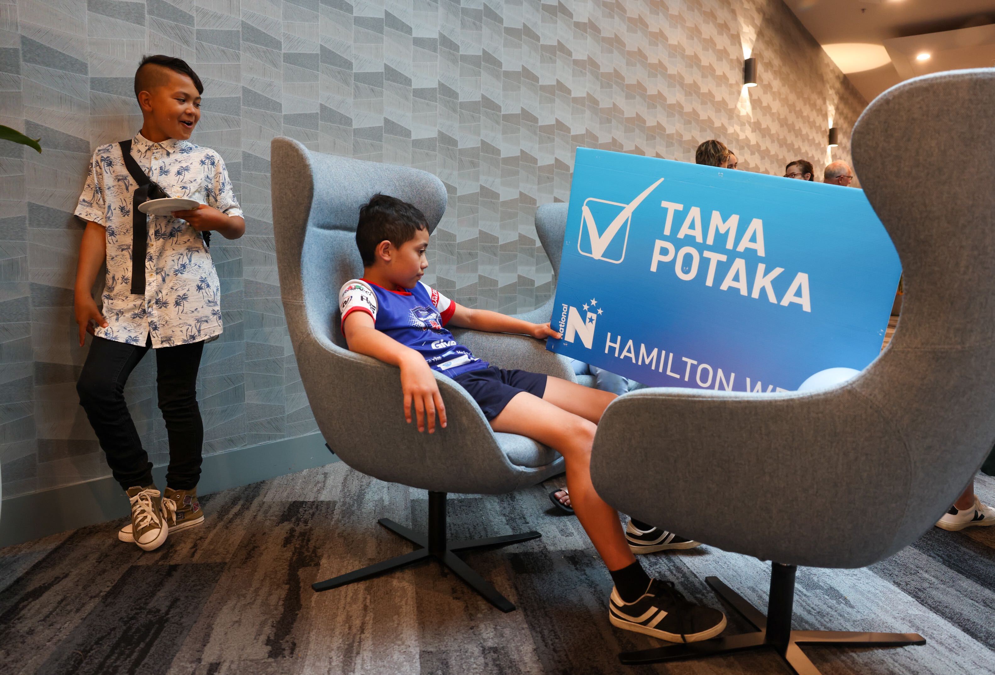 Waiting for the first results in the byelection are Aorangi Te Åionuku Potaka, 11, and Atalini Takiari-Brame. Photo / Mike Scott