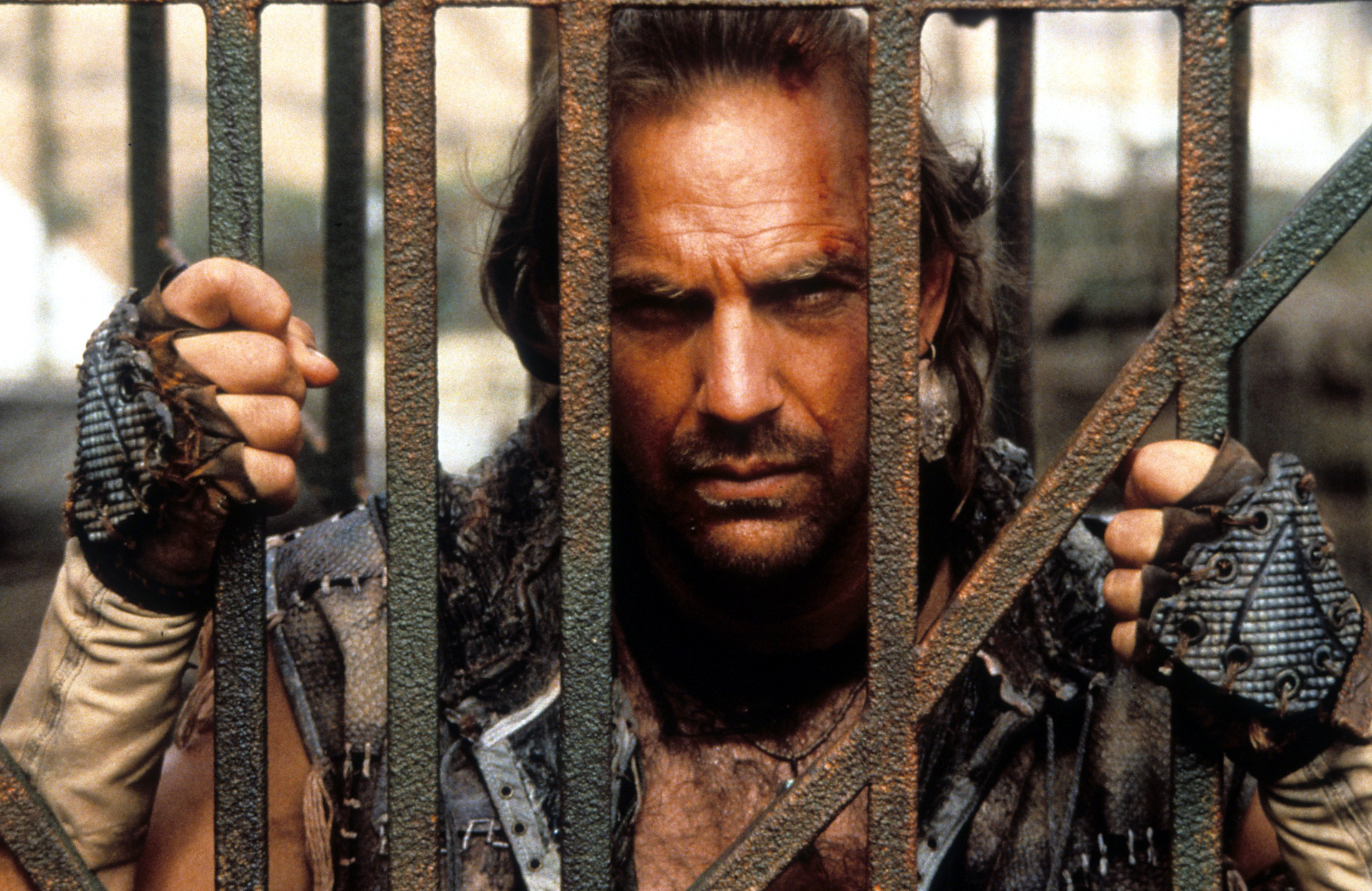 The story behind Waterworld, one of Hollywood's biggest-ever box office  bombs - NZ Herald