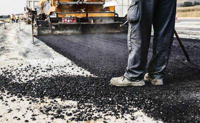 Bitumen is considered a 'strategic commodity' because NZTA and councils have no alternative for road building. Photo / 123RF