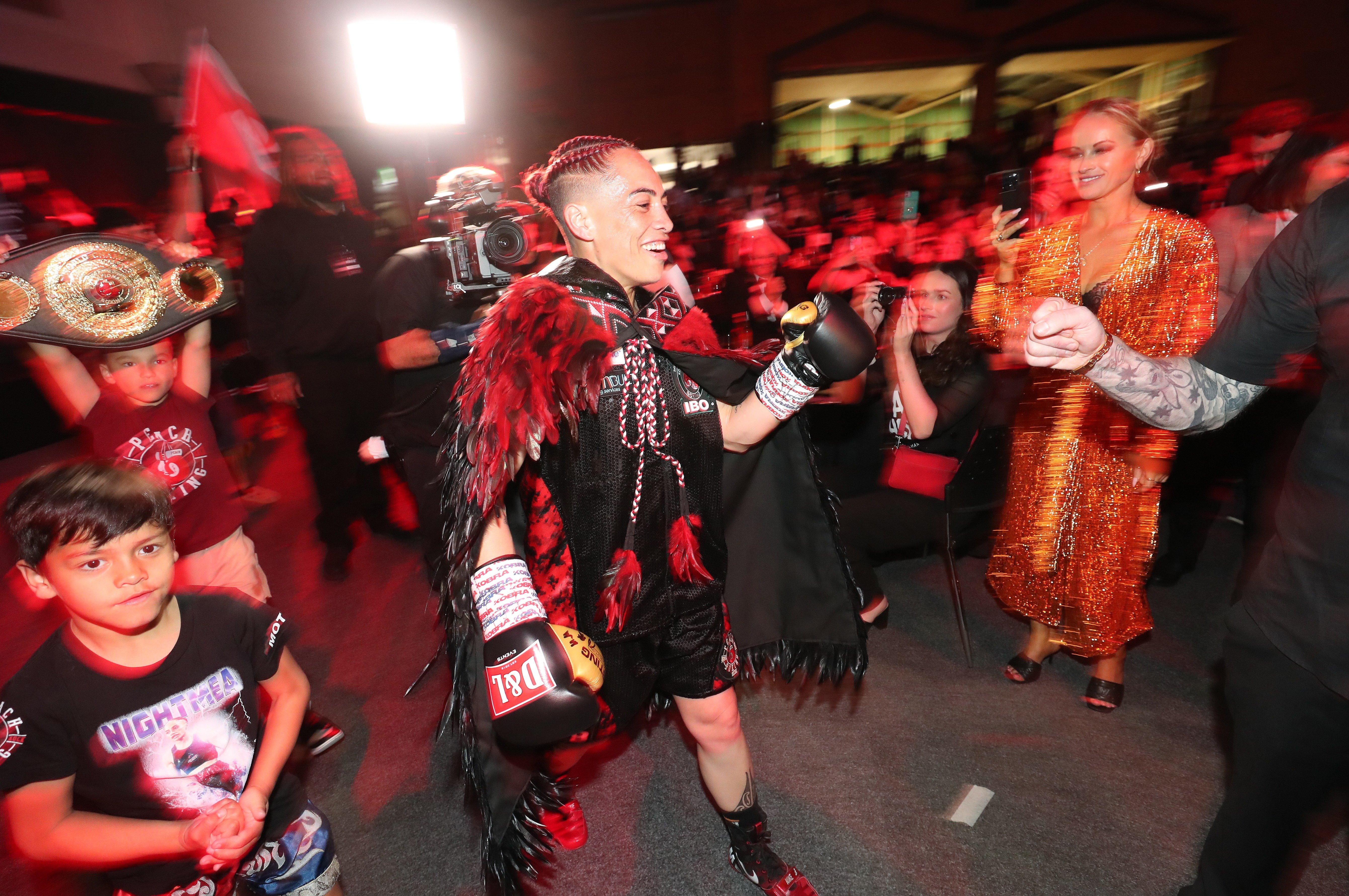 Mea Motu showcases her culture when walking to the ring in her world title defence in Whangārei in December. 