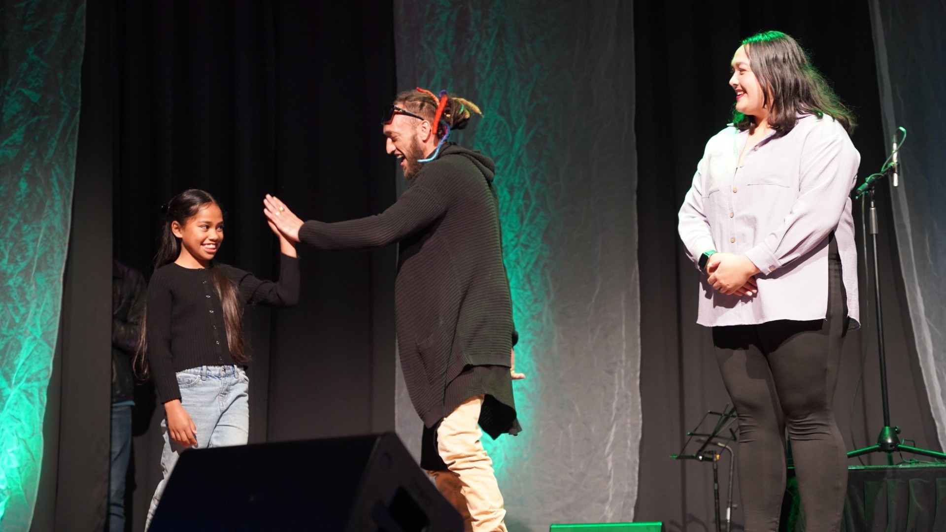 Kei Hea Taku Reo Live song and lyrics by Whirimako Black, Joel