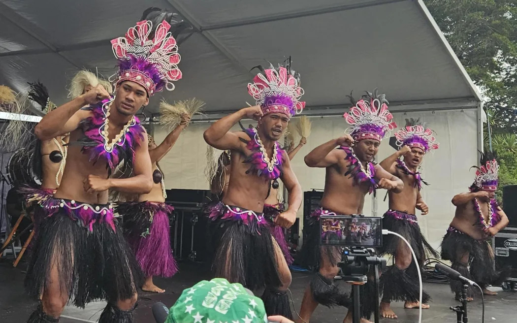 Cook Islands performers. Photo / RNZ/ Tiana Haxton
