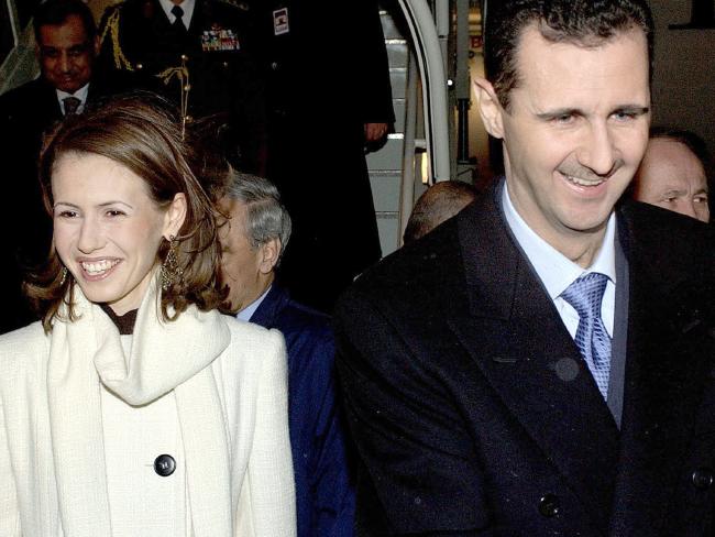 The President and First Lady, pictured in 2002, were initially seen as a power couple who many hoped would bring economic and political reform. Photo/AP