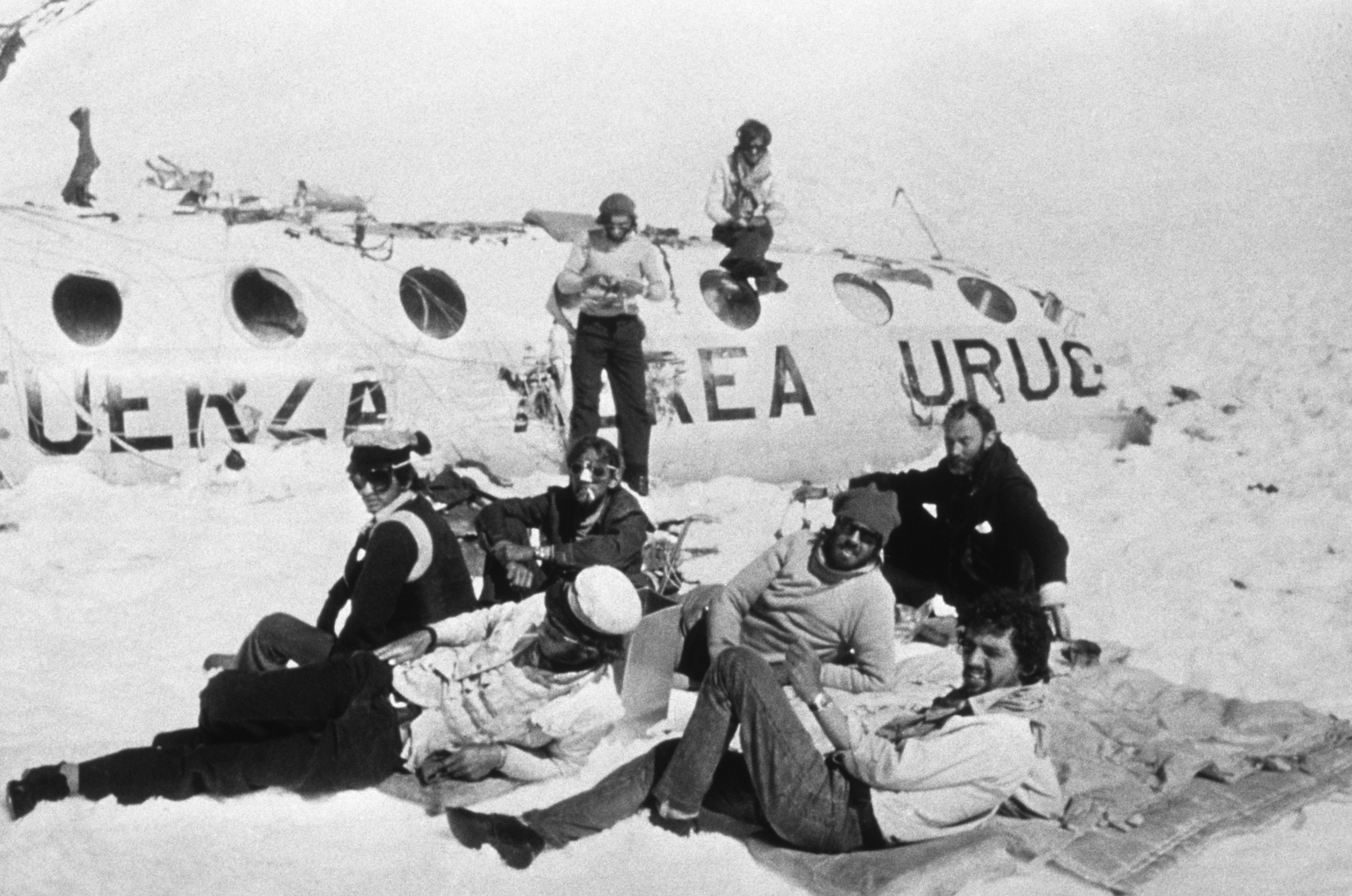 Самолет разбился в Андах в 1972