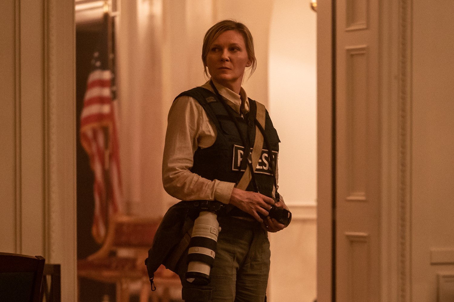 Kirstin Dunst stars as a photojournalist Lee in Alex Garland's Civil War.