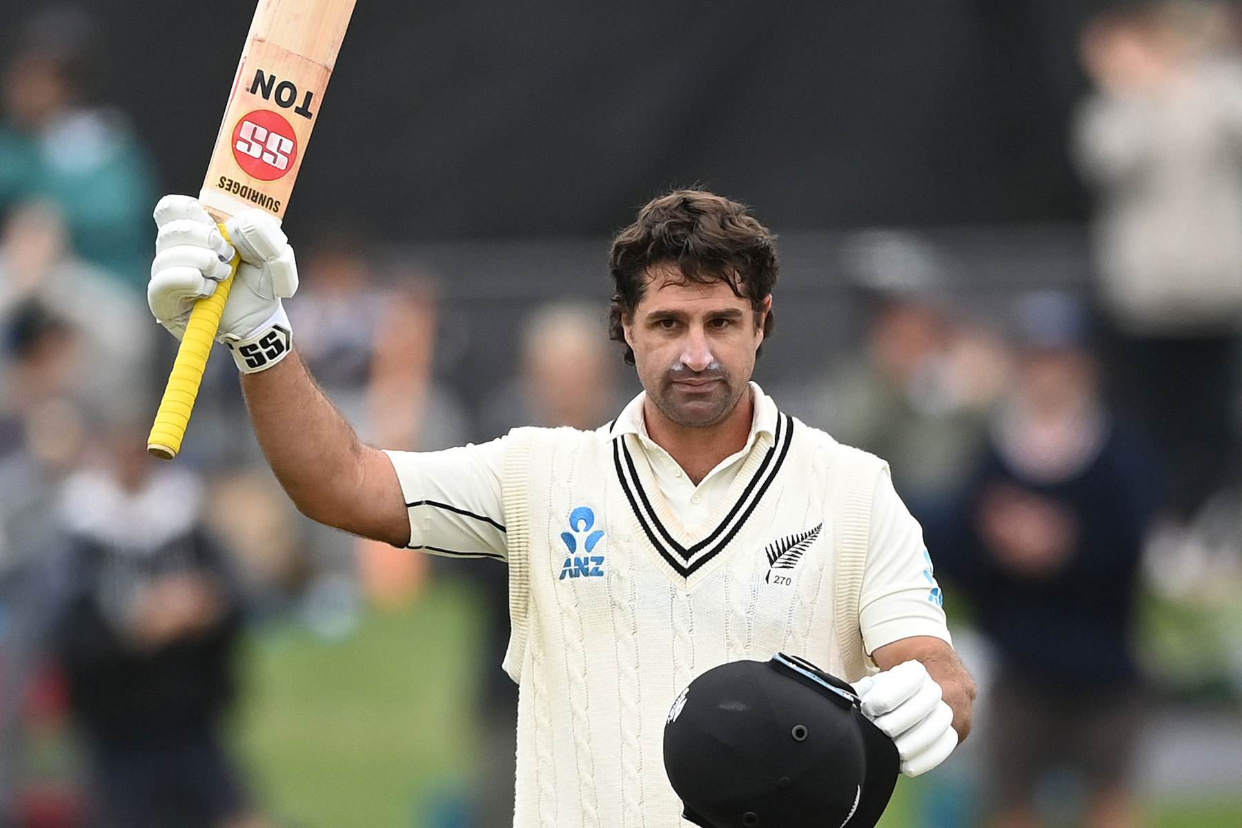 Colin de Grandhomme will need a clearance from New Zealand Cricket to join the Adelaide Strikers. Photosport