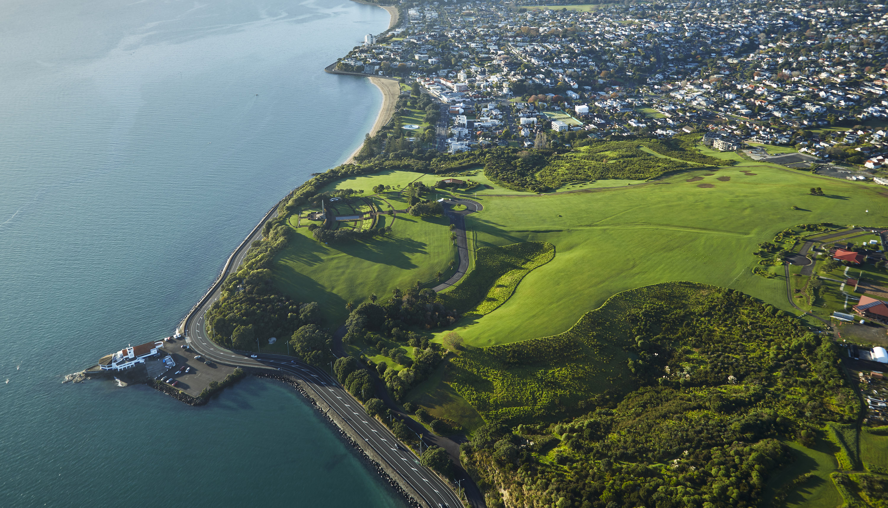 In 1886, Bastion Point was taken by the Crown for defence purposes. Instead of the land being returned, the Crown made it into a reserve and later earmarked it for high-income housing and parks.