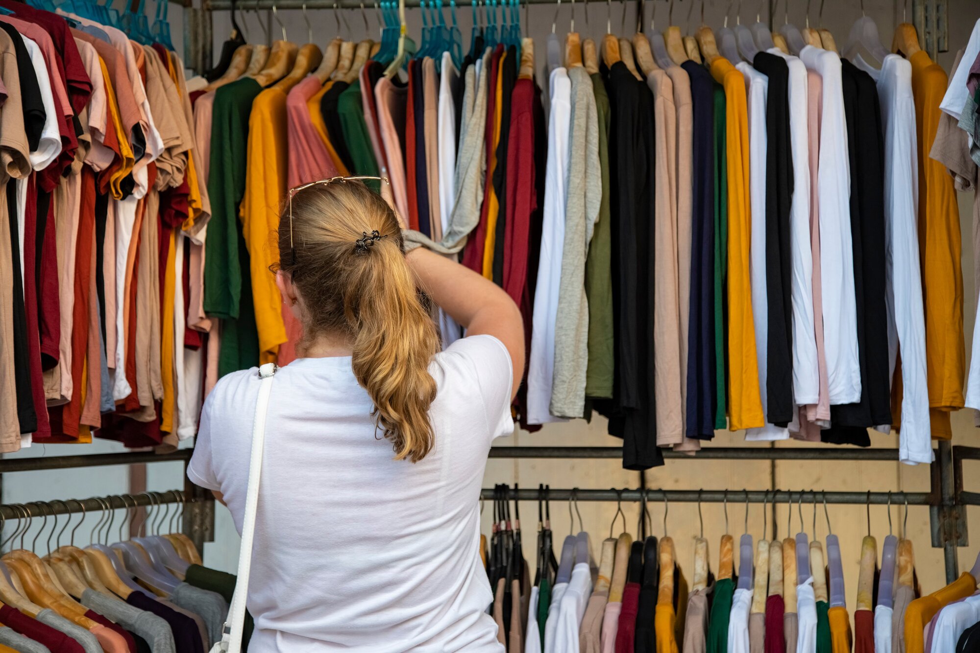 Retail spending fell for the first time in three months, with hospitality the only sector to record spending growth. Photo / 123rf