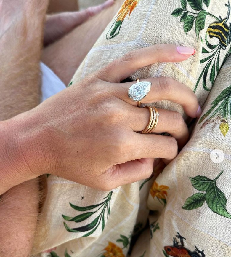 Lupton’s engagement ring is a stunning pear-shaped diamond by London-based New Zealand-born jeweller Jessica McCormack. Photo / Instagram.