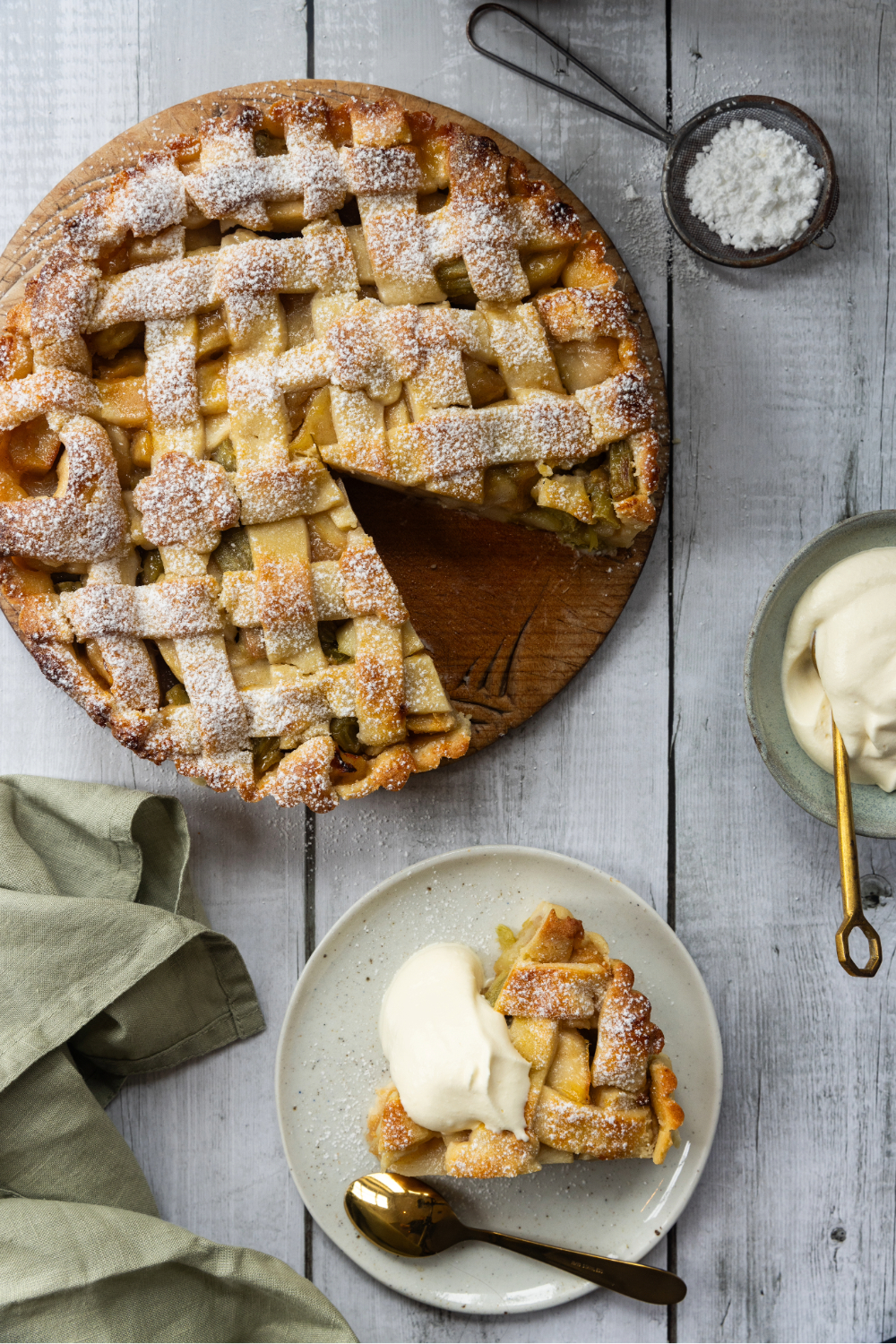 Tart Granny Smith apples contrast with sweet pastry and hold their shape well when baked. Photo / Babiche Martens