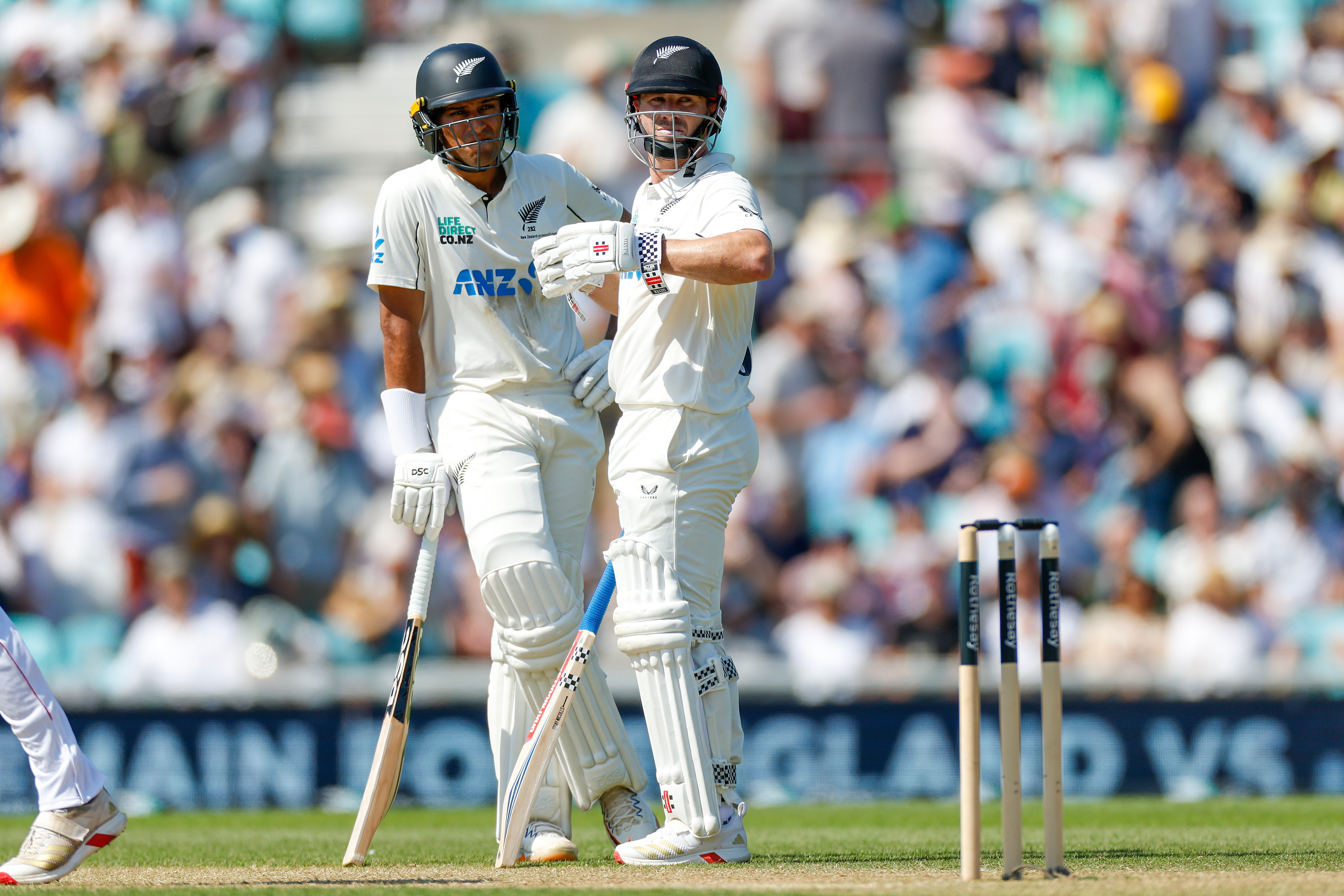 Henry Nicholls and Rachin Ravindra on day three against England at The Oval. Photo / Photosport