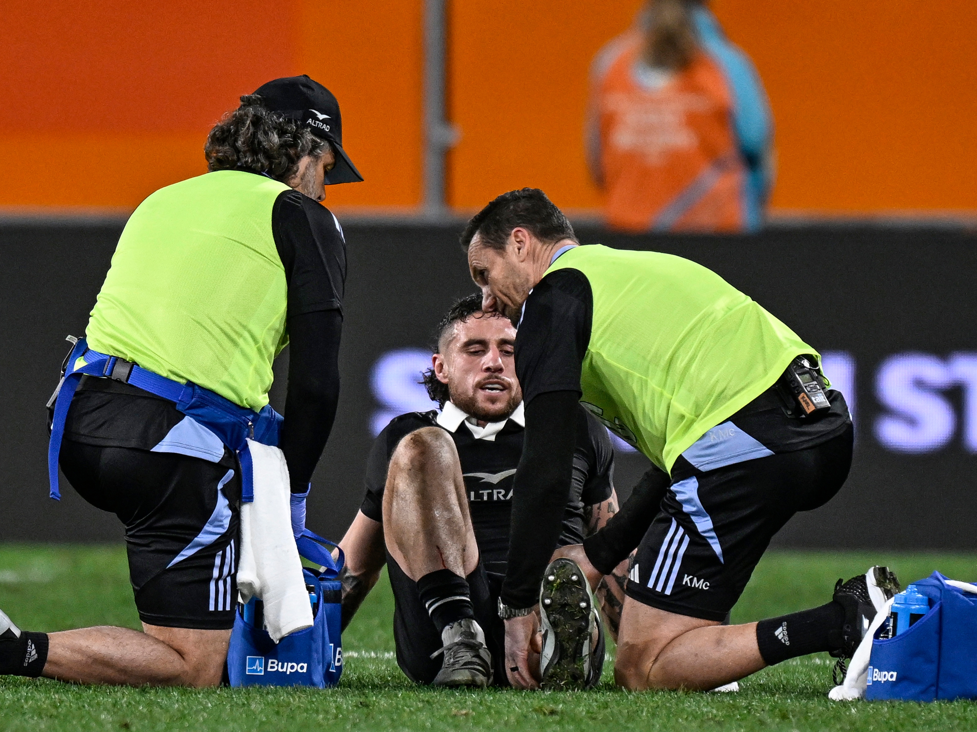 TJ Perenara was unable to continue past half time in the first test against England. Photo / Photosport