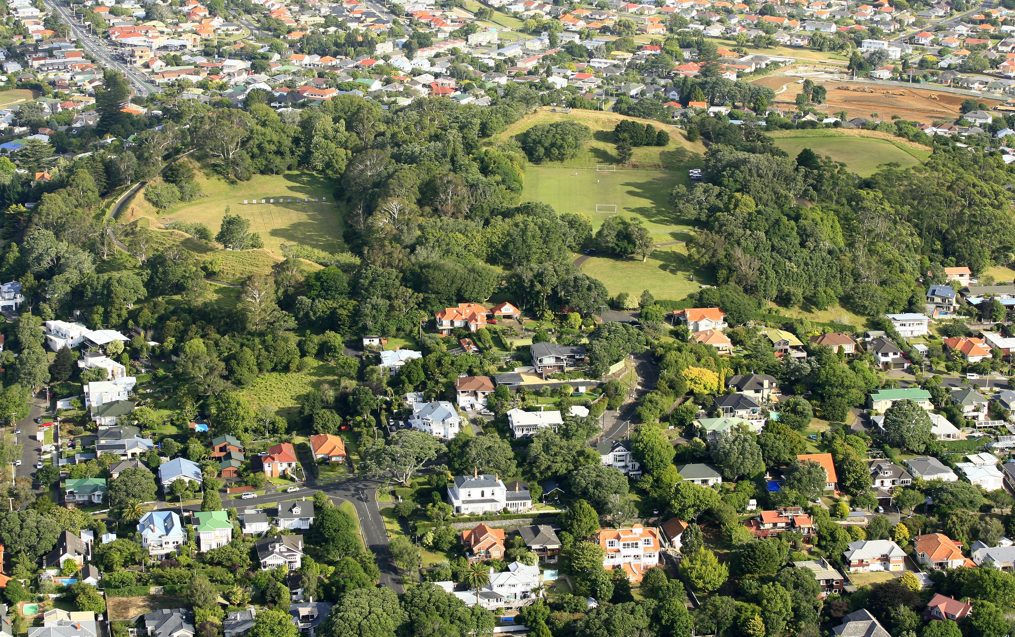 In Auckland, prices rose 2.4% from a month ago and were up nearly 5% from a year ago. Photo / Martin Sykes