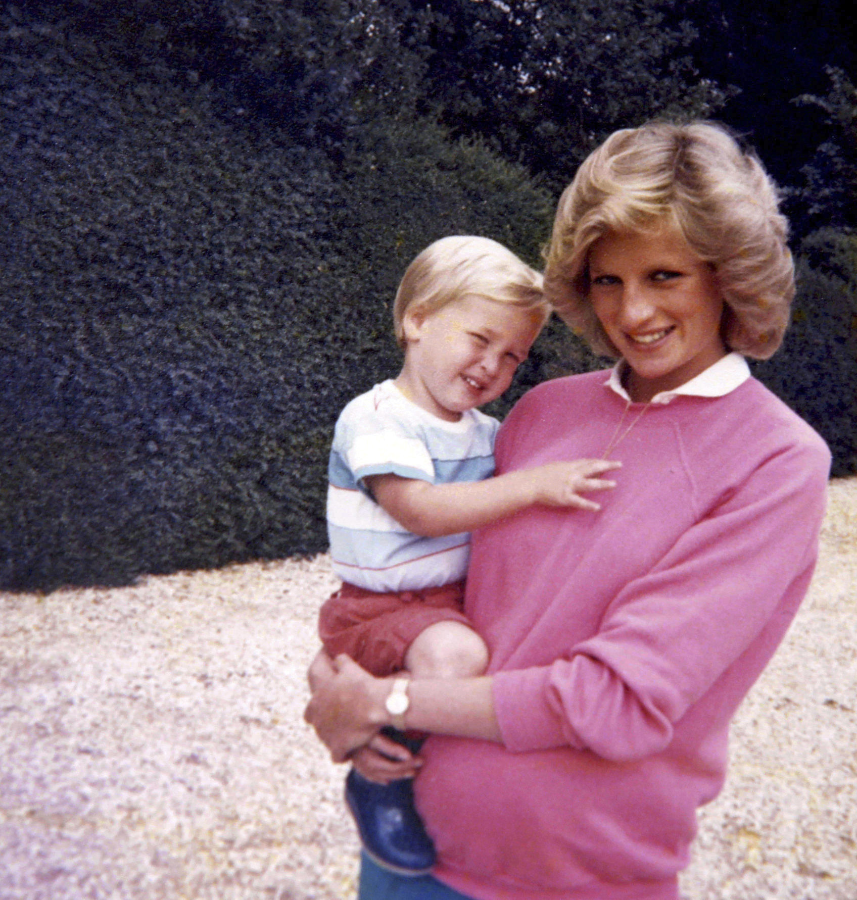 Princess Diana holding Prince William whilst pregnant with Prince Harry. Photo / Getty Images