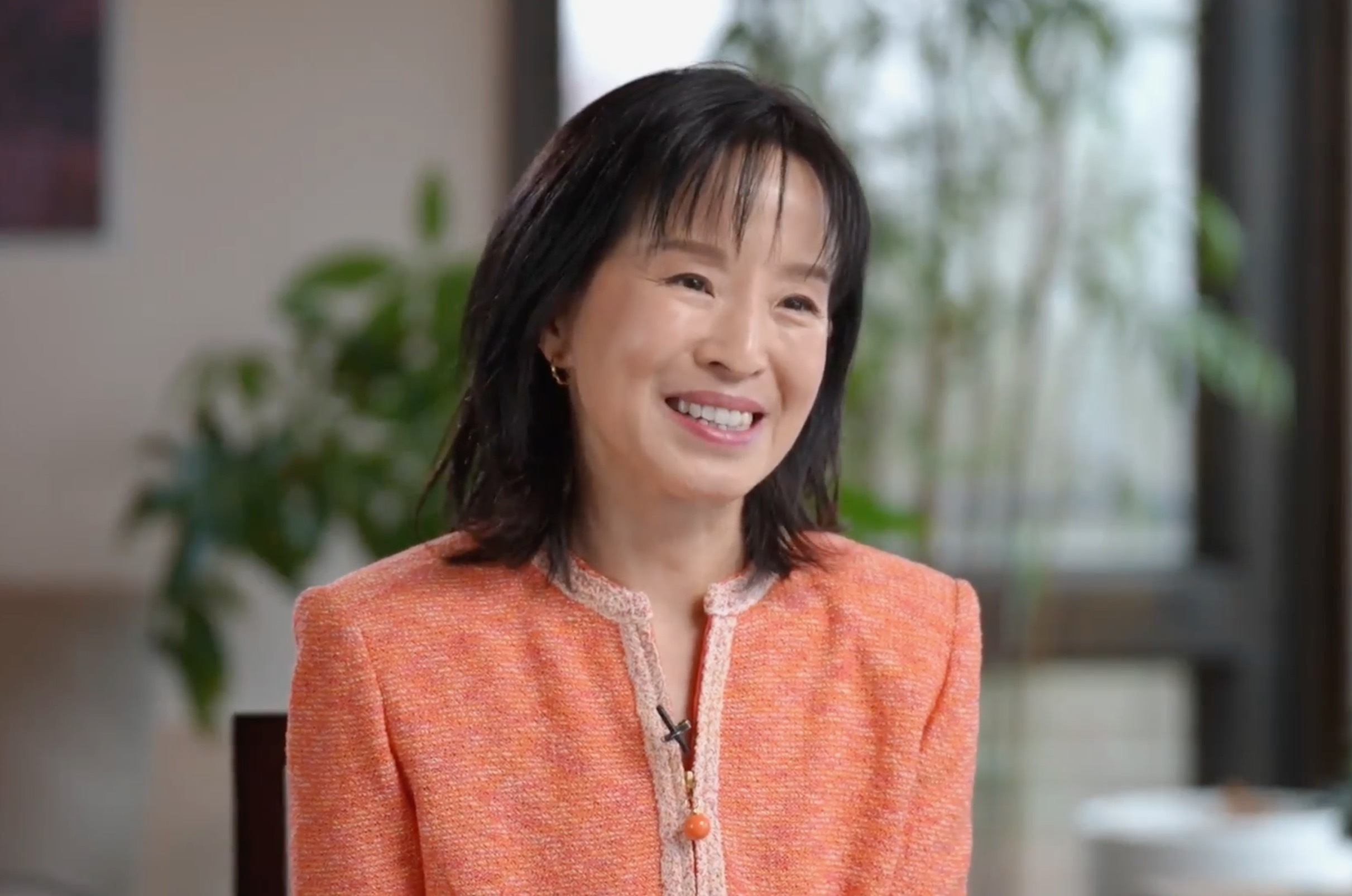 Shen Yun conductor Ying Chen claims a