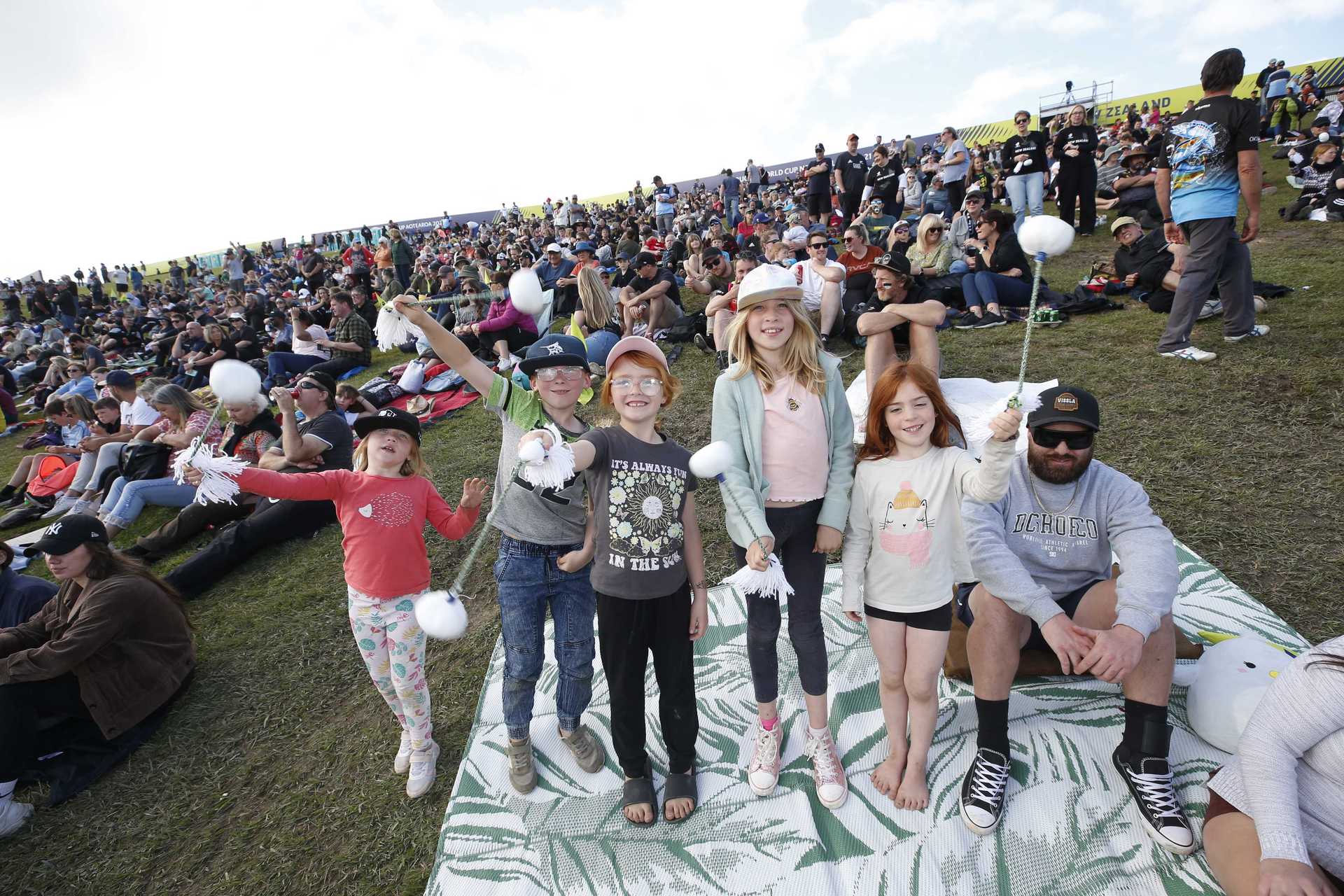 Families swing their poi in support of the Black Ferns. Photo / Michael Cunningham