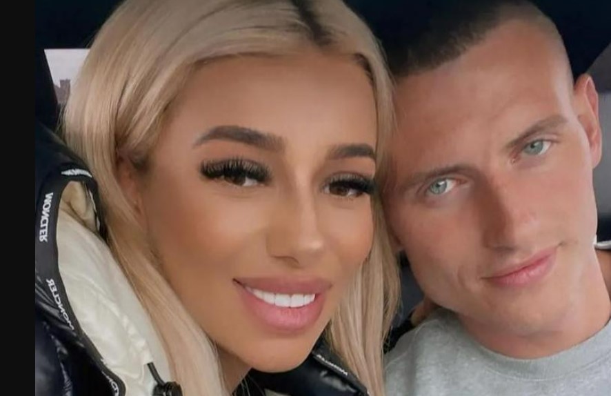 Mum of three Demi Agoglia died after a Brazilian butt lift operation despite her partner Bradley Jones' attempts to save her. Photo / Facebook