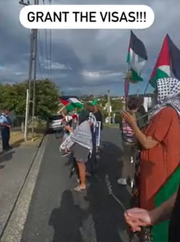 In a statement alongside the video, the group People 4 Palestine claimed “It took 20 days for special visas for the whānau living in Ukraine — but it’s been 145 days and still nothing for Palestine.”