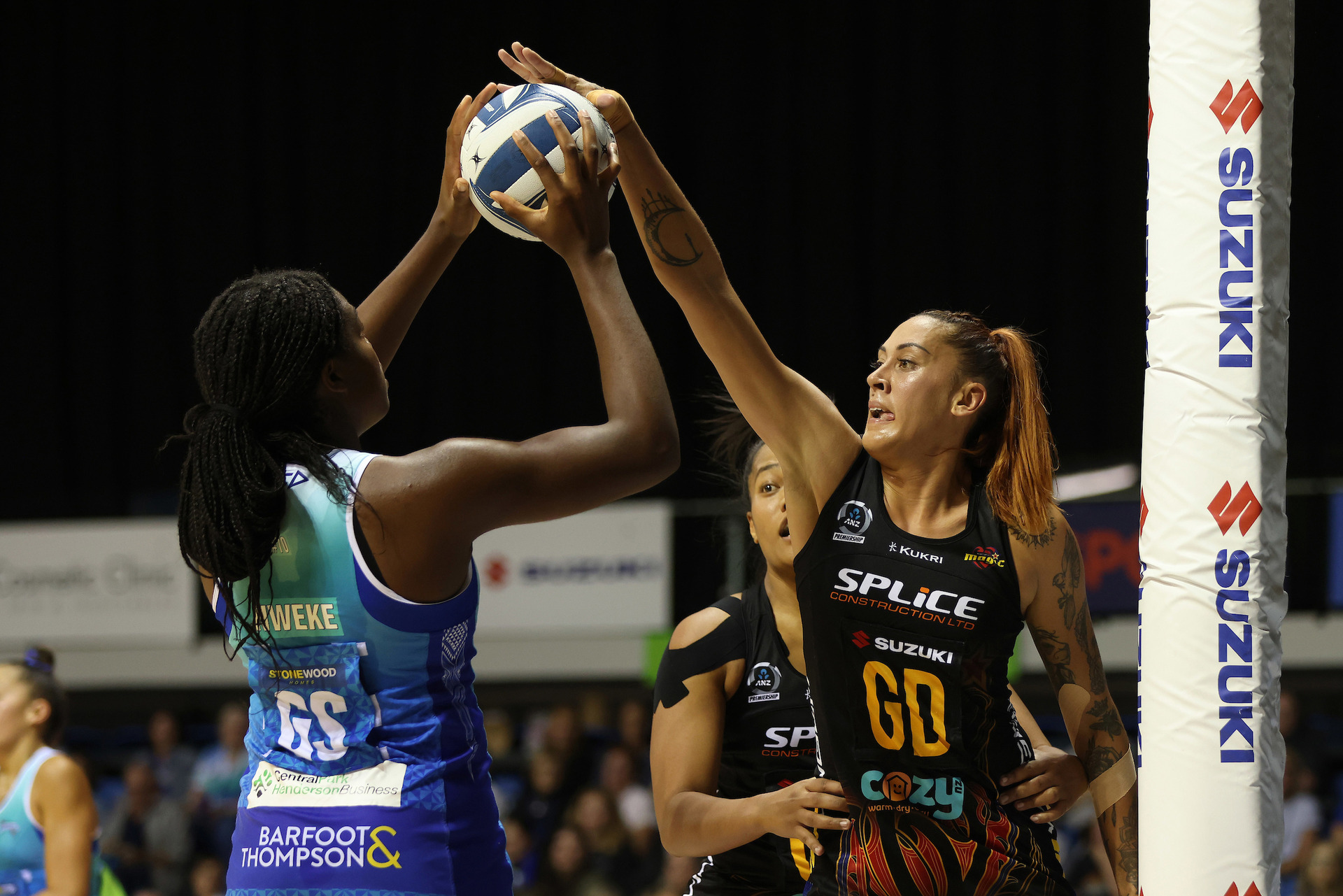 Grace Nweke and Erena Mikaere in action during the ANZ Premiership. Photo / Michael Bradley
