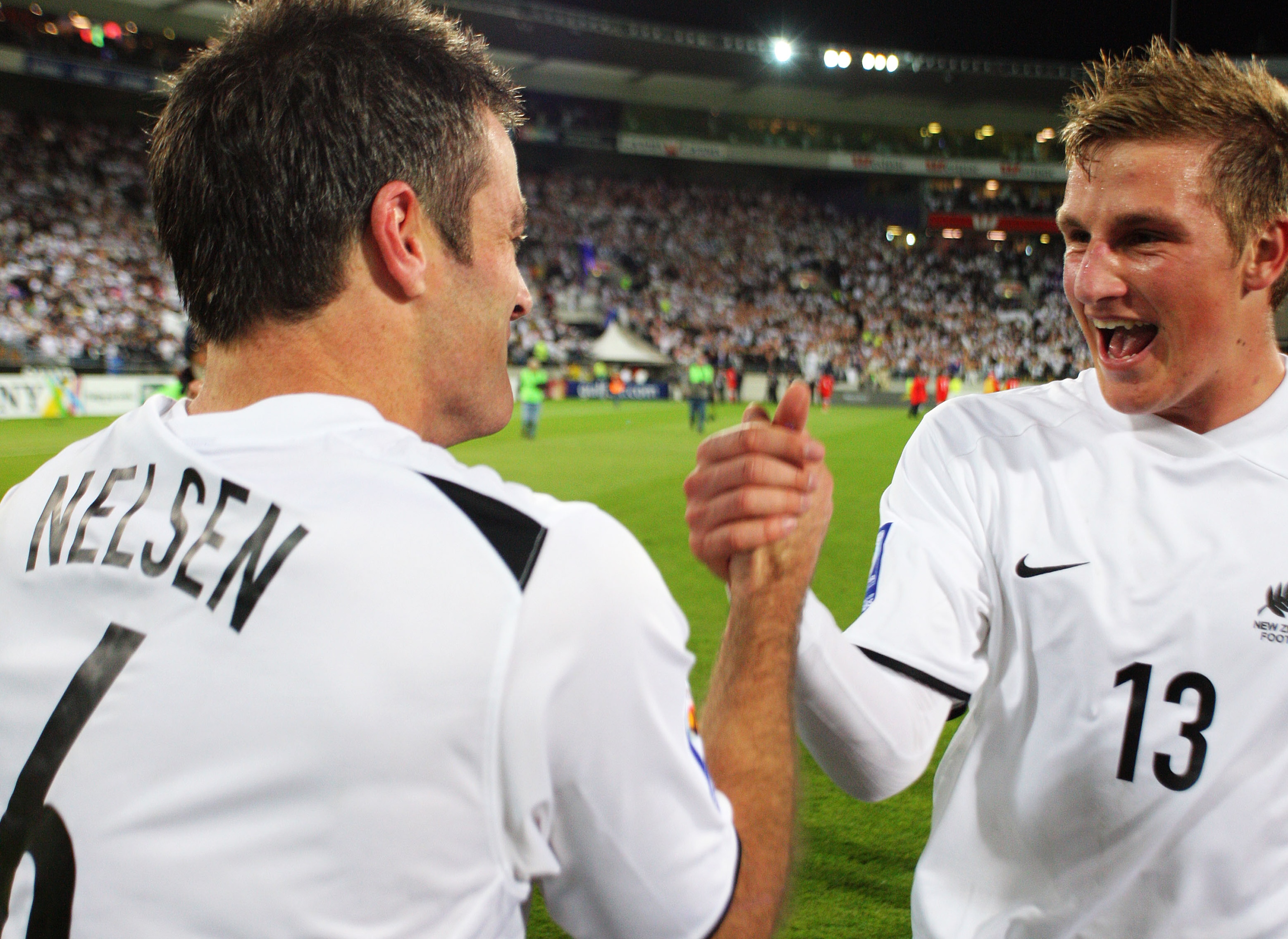 Ryan Nelsen (left) celebrates with Chris Wood after beating Bahrain in 2009. Photo / Photosport