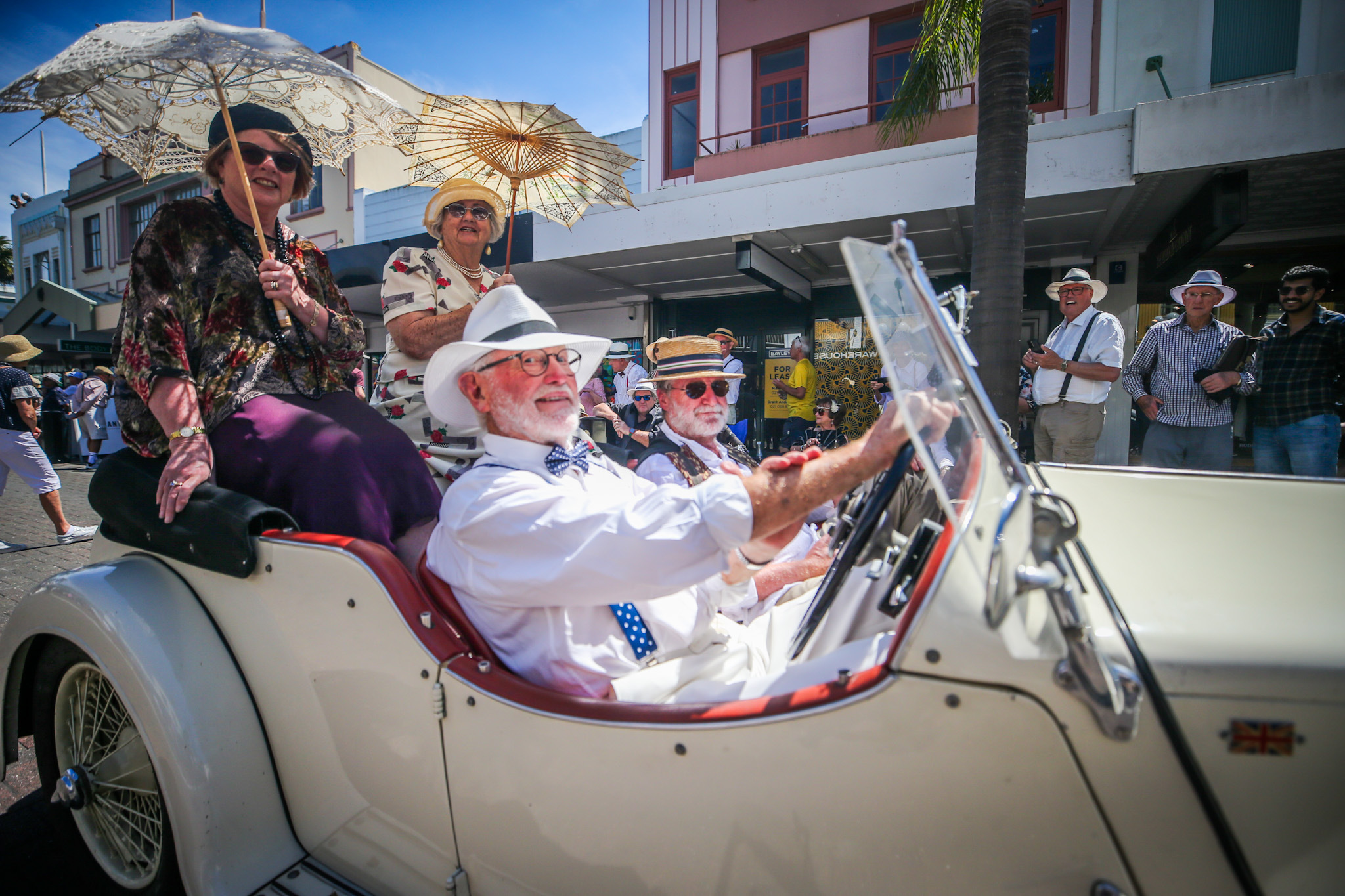 The car parade saw hundreds of vintage cars roll through the city. Photo / Paul Taylor