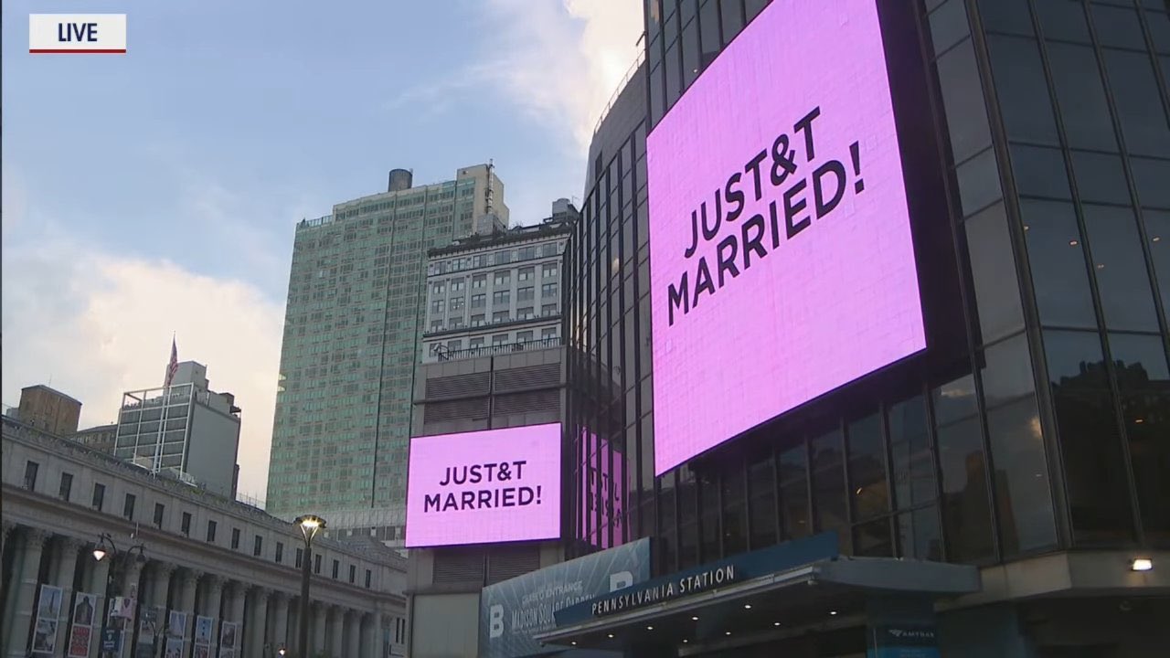 Screens around Madison Square Garden in New York City announce the marriage of Taylor Swift and Travis Kelce. Photo / @taylorswiftbr