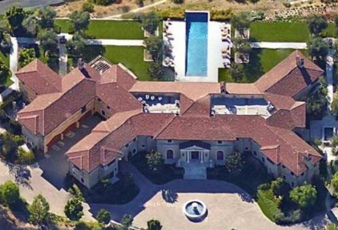 Harry and Meghan's new eight-bedroom, 12-bathroom Tuscan-style villa sits on 22 acres on the top of a hill in the ultra-exclusive Beverly Ridge Estates guard-gated community. Photo / Google Earth