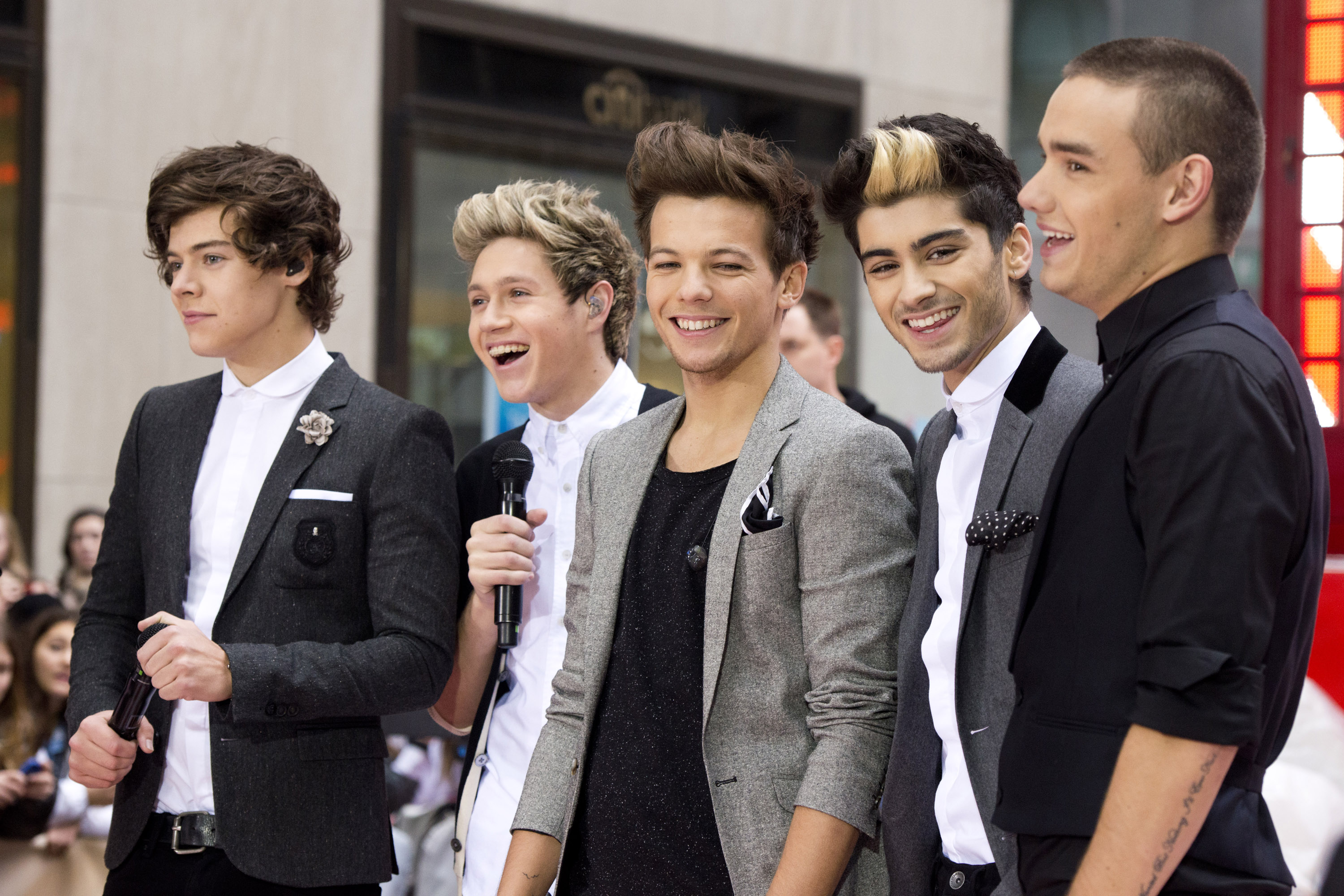One Direction launch jewels through Argos