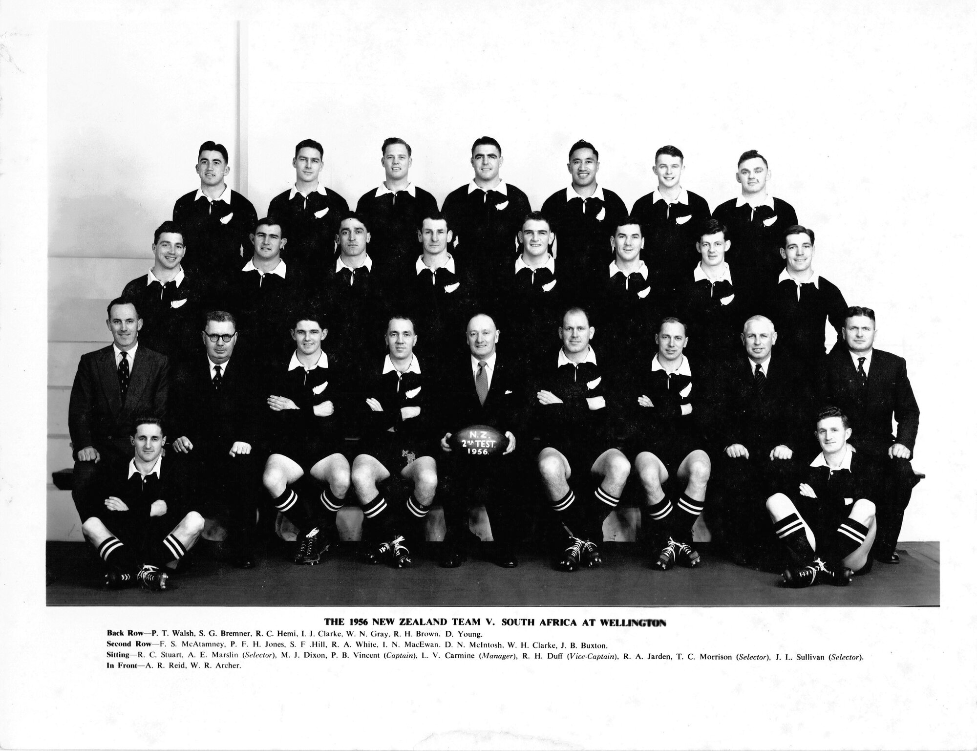 The 1956 All Blacks squad that took on and defeated the Springboks.