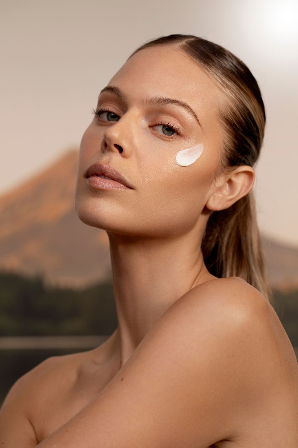 The new RAESO campaign, fronted by Kiwi expat, model and Mothermade founder, Jessica Clarke, was shot against a colorama backdrop inspired by Mount Taranaki. Campaign by Charlotte De Winter of CDW Studios. 