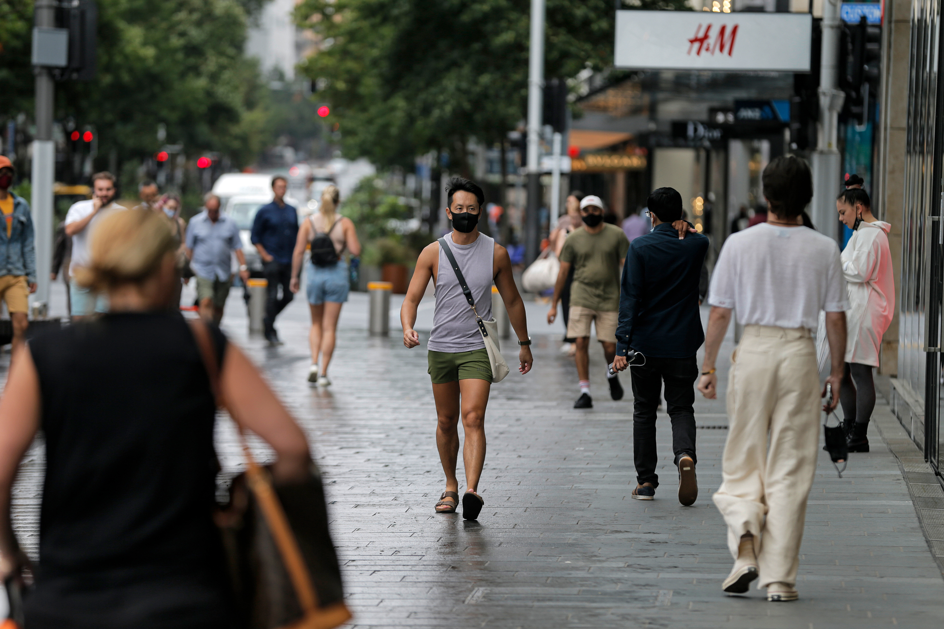 New Zealand recorded another 21,000 Covid-19 cases yesterday. The total picture of infection could sit between 500,000 and one million cases. Photo / Alex Burton