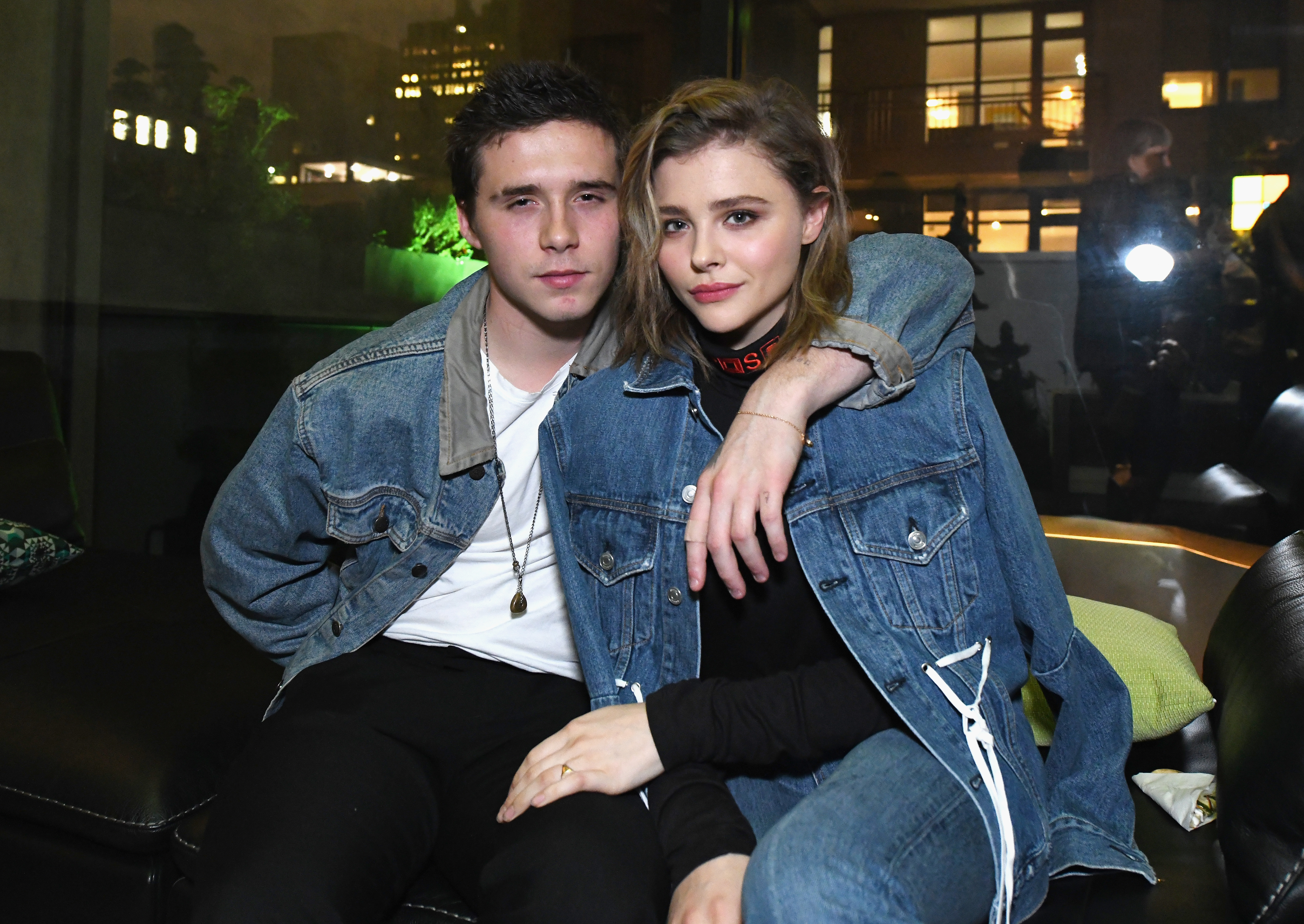 Brooklyn Beckham CAUGHT Kissing IG Model! Chloe Moretz Breakup CONFIRMED! 