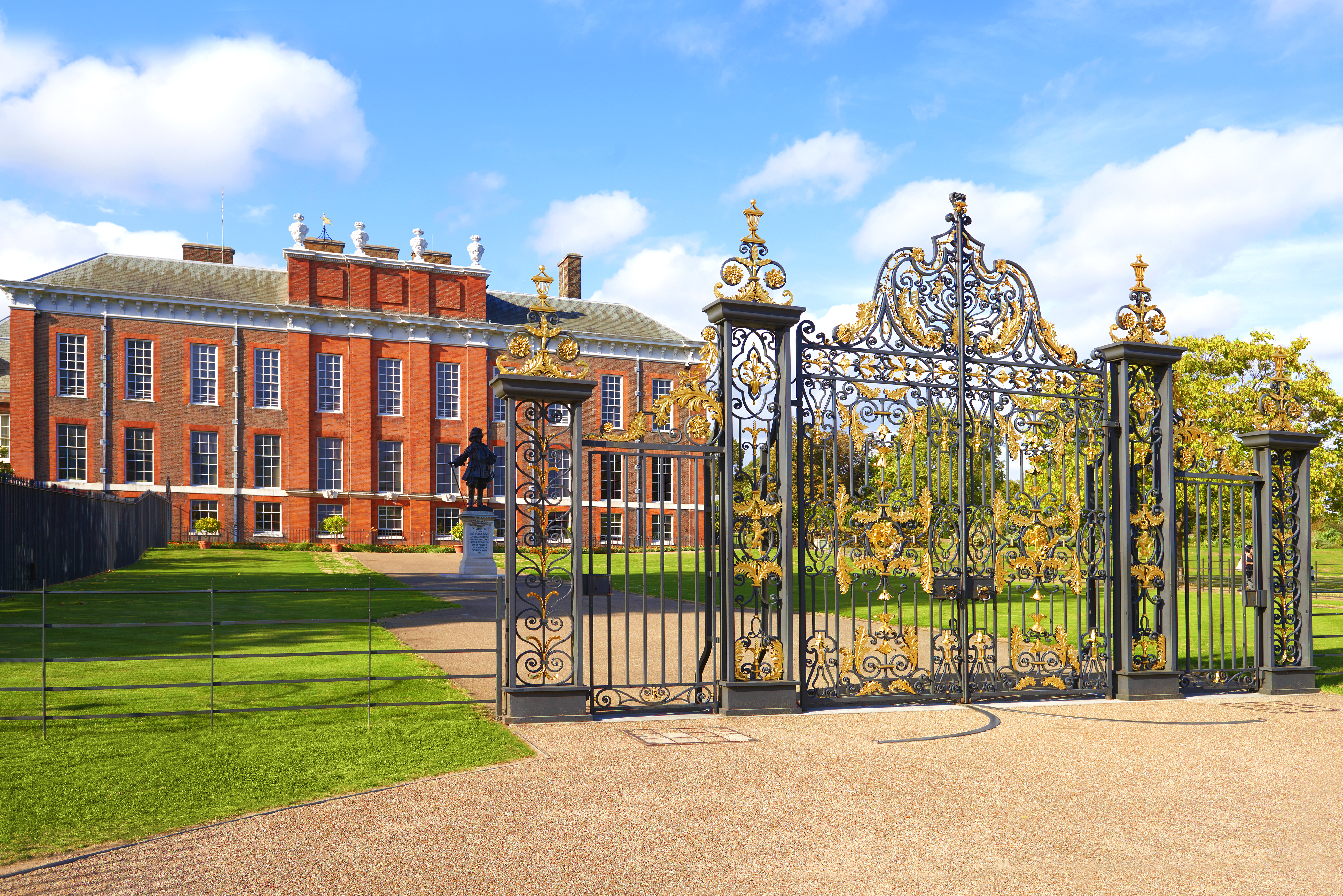 It was reported on Sunday that palace aides are tossing up the possibility of the Sussexes leasing rooms at Kensington Palace. Photo / Getty Images