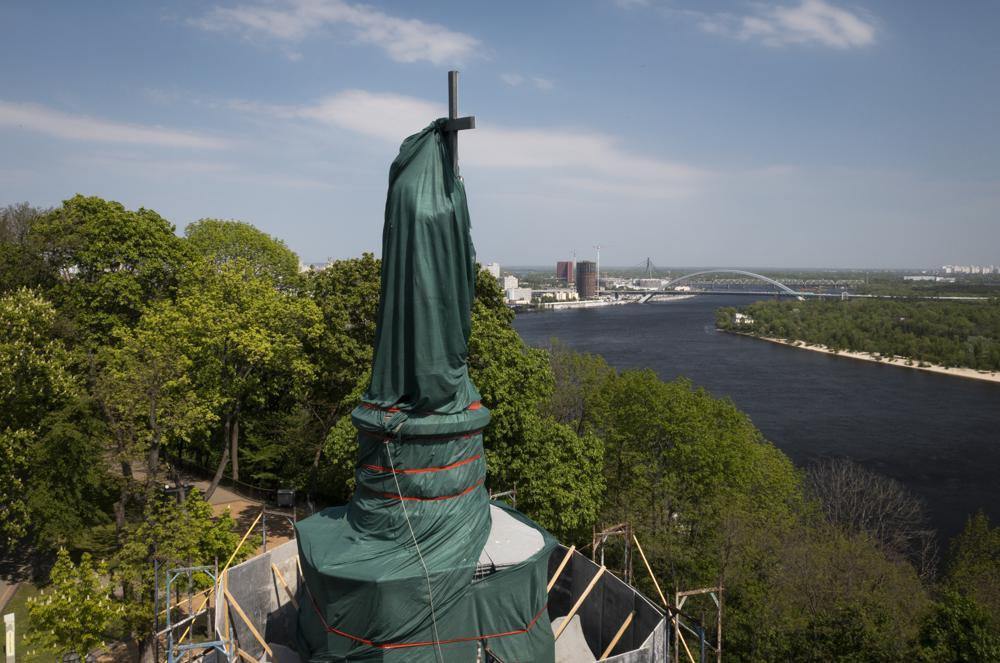 A early 200-year old monument to legendary Prince Volodymyr, a Kyiv landmark and one of the symbols of the Ukrainian capital. Photo / AP