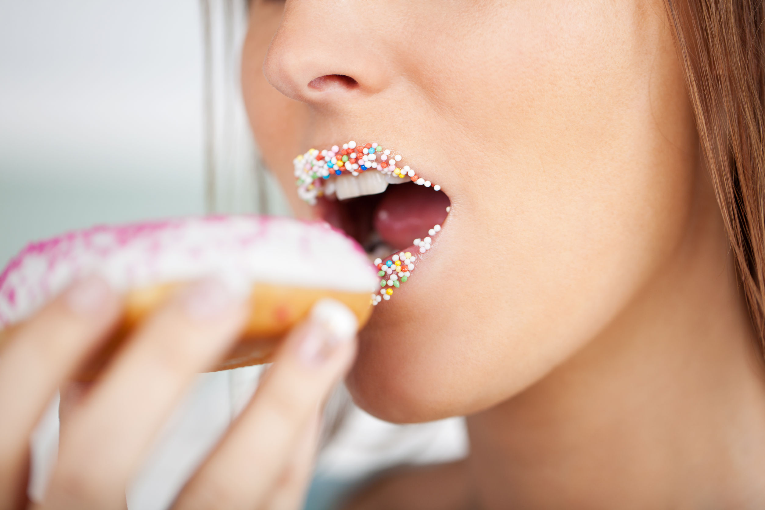 Nutritionists have flagged the 10 clues that indicate a sugar addiction. Photo / 123RF