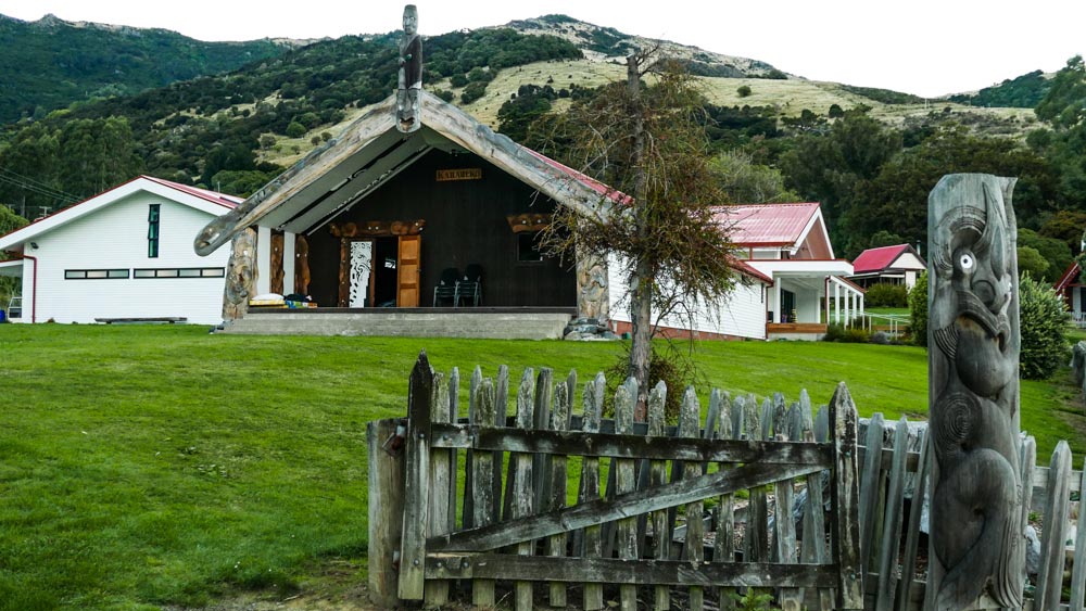 Ōnuku Marae is where Ngāi Tahu chiefs signed the Treaty in 1840.