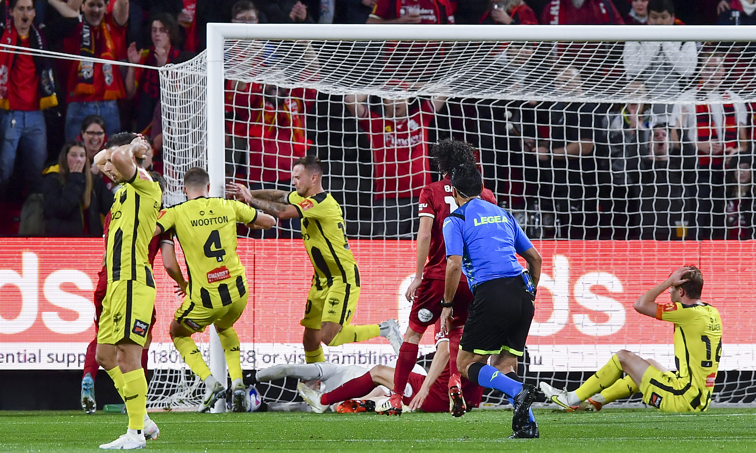 Five at 5: Adelaide United v Wellington Phoenix - Adelaide United